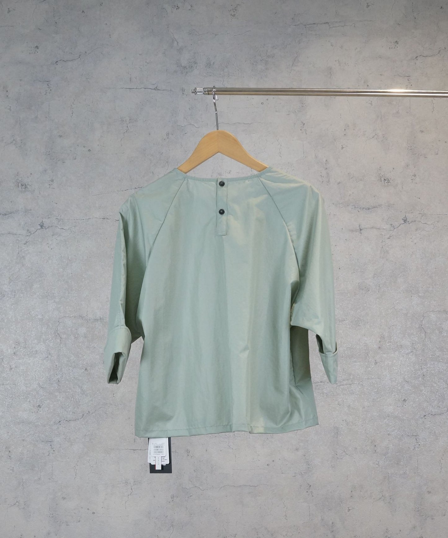 【FONT LAB】レザーライクサテンブラウス