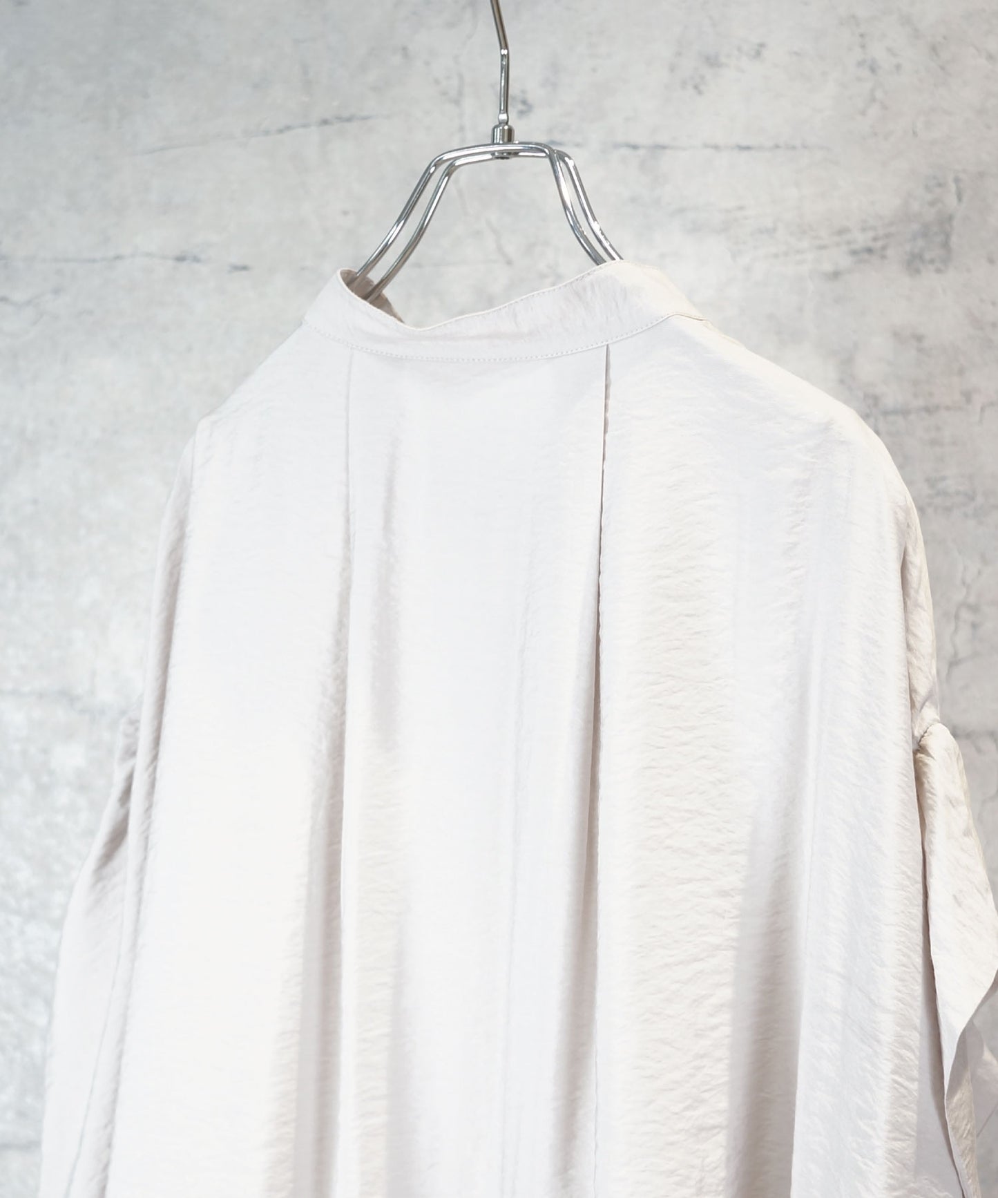 【JETSET SOLO PLUS】ボクシーフォルムブラウス