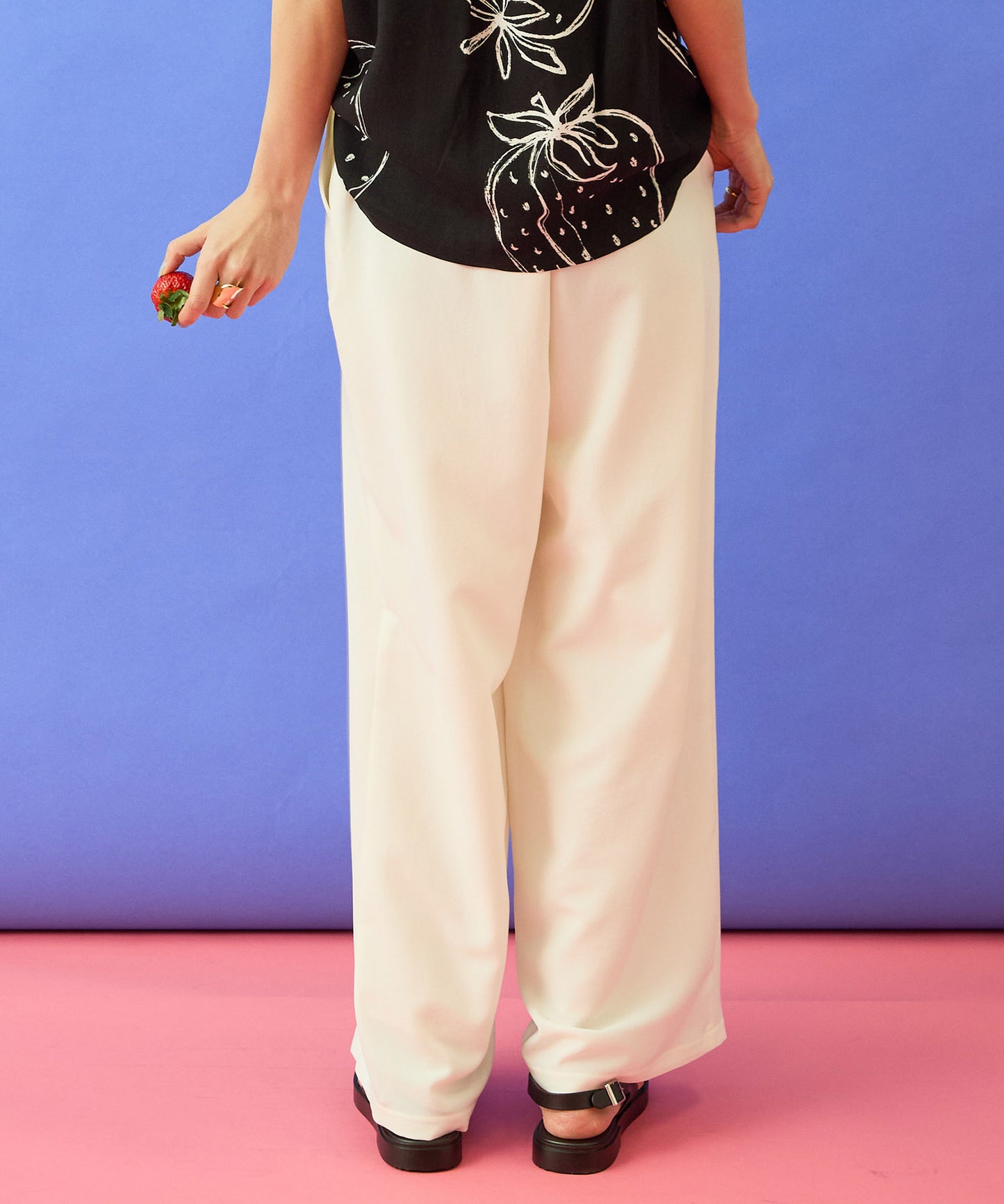 【JETSET SOLO PLUS】マルチファンクションイージーストレートパンツ