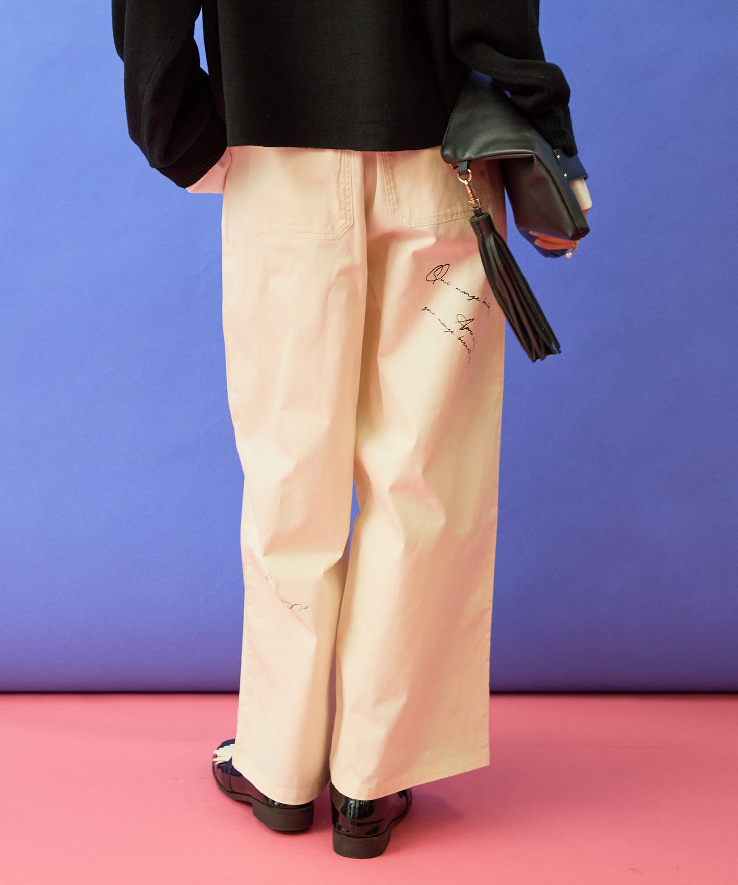 【FONT LAB】グラフィティプリントチノパン