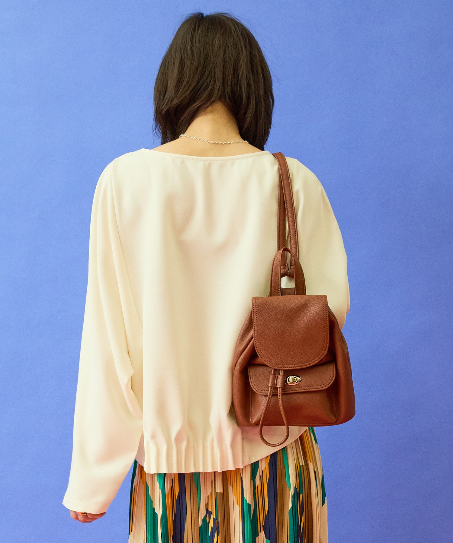 【FONT LAB】ピンタックヘムライトポンチカットソー