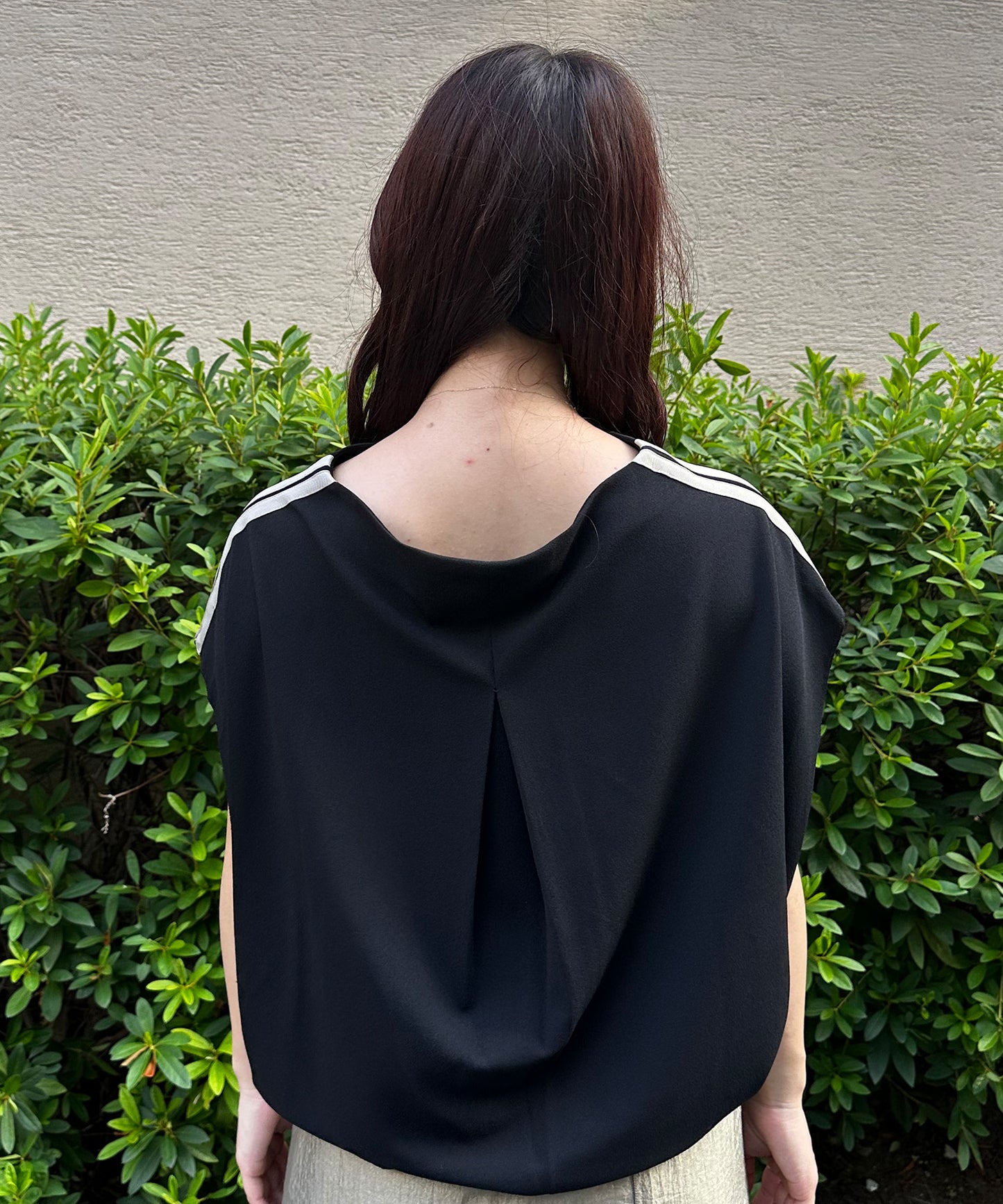 【qout】ショルダーラインジョーゼットカットソー