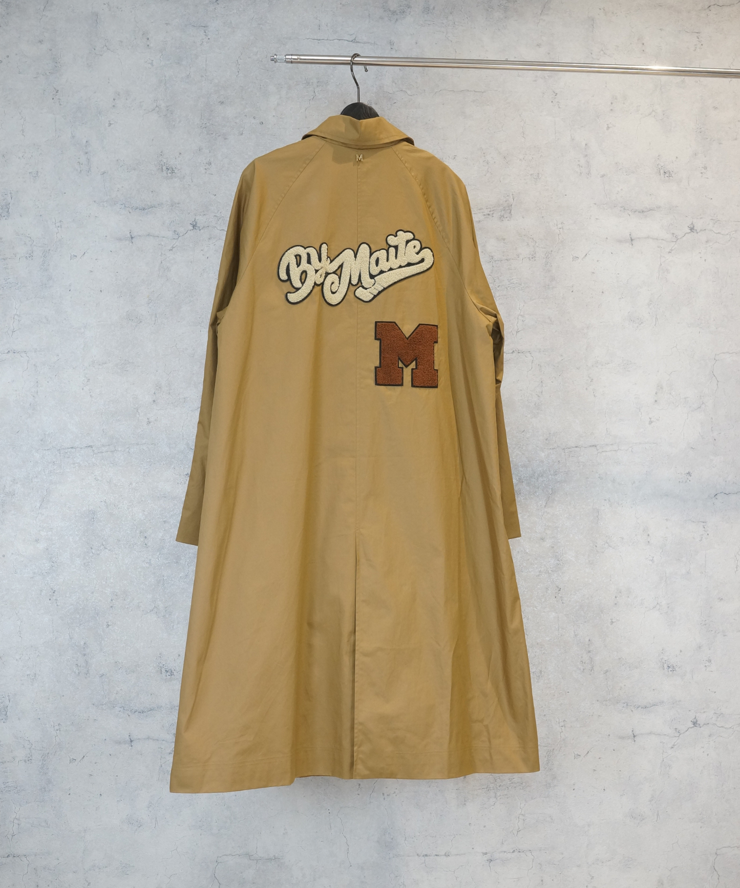 【LOLA CASADEMUNT BY MAITE】パッチワークロゴトレンチコート