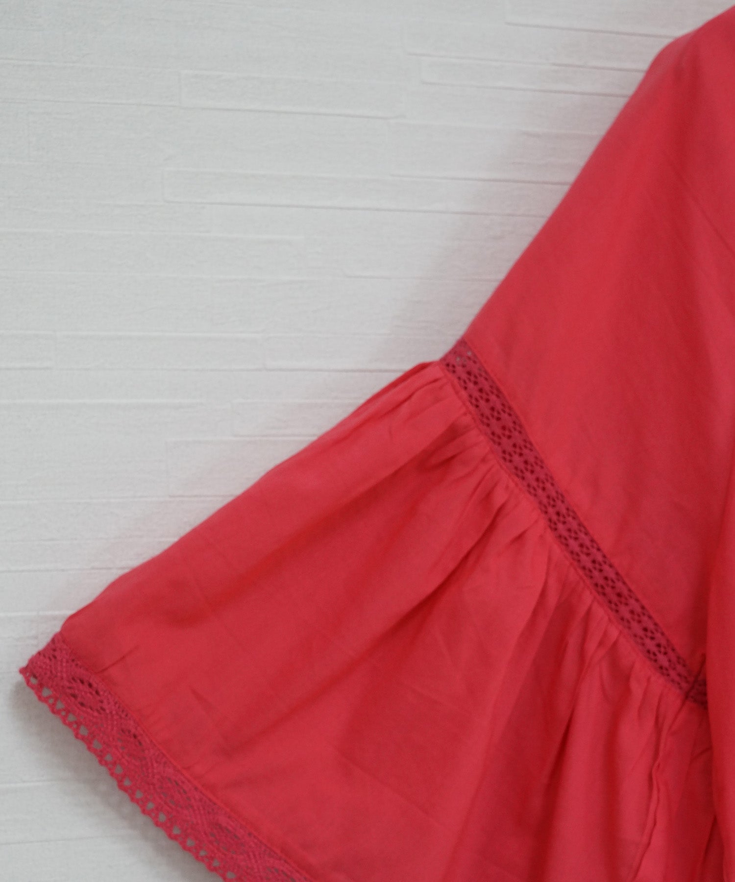 【INDUS luxury for JETSET SOLO PLUS】レースコンビフレアスリーブブラウス