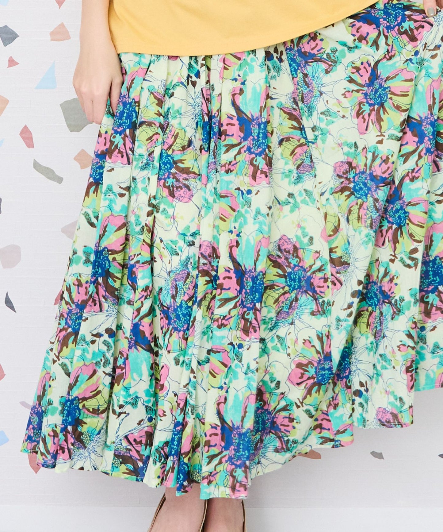 【INDUS luxury for JETSET SOLO PLUS】フラワープリントフレアスカート