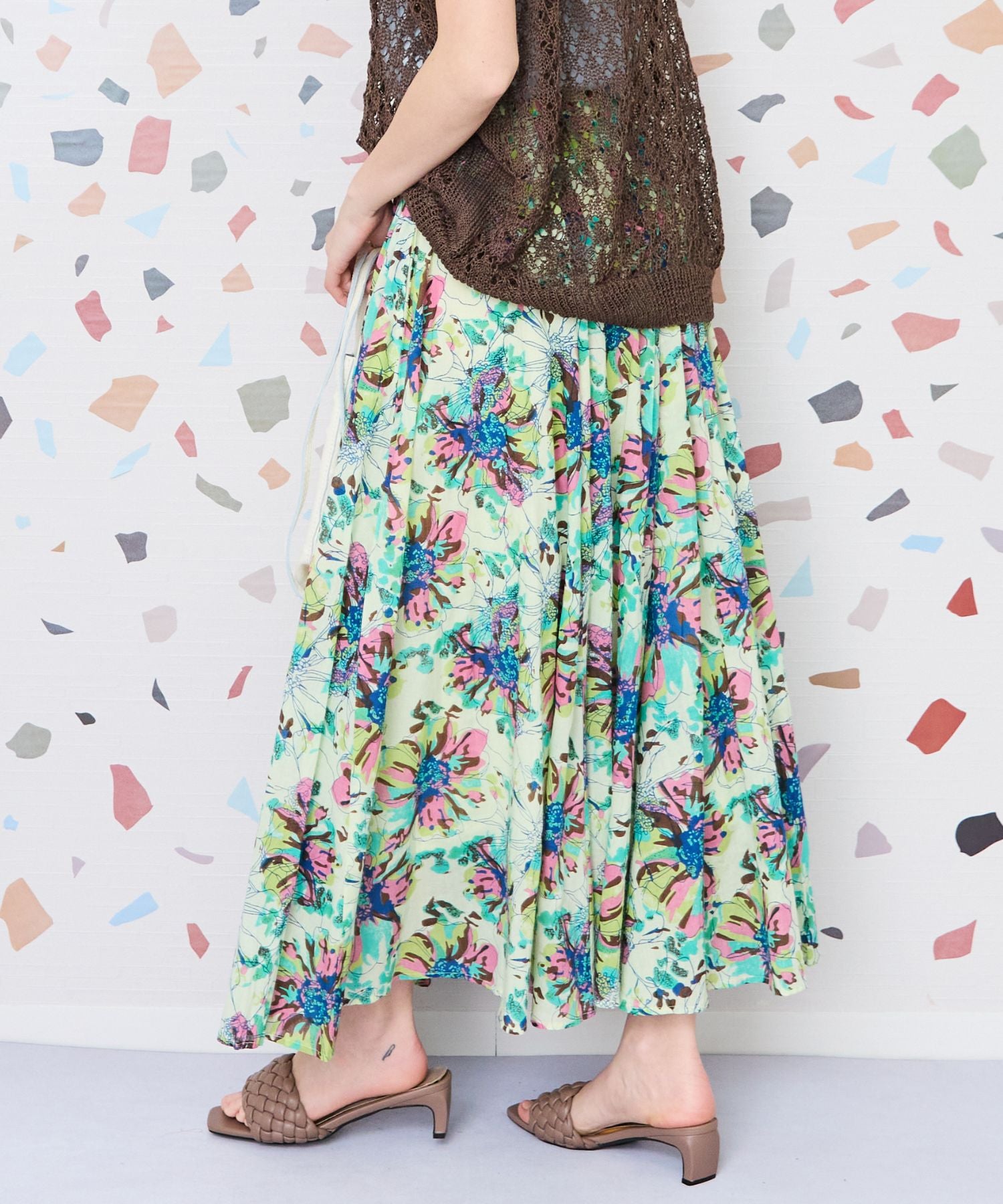 【INDUS luxury for JETSET SOLO PLUS】フラワープリントフレアスカート