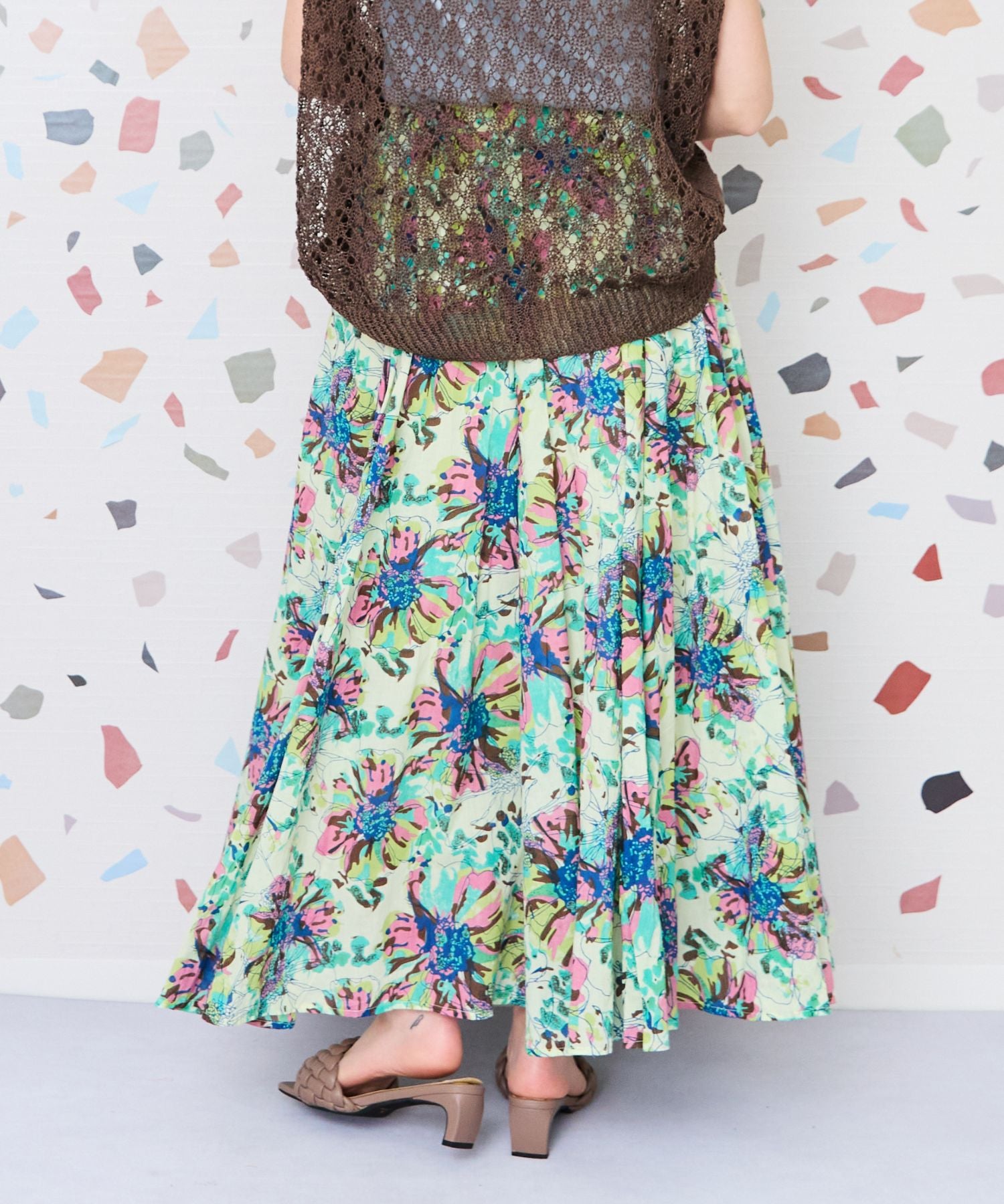 【INDUS luxury for JETSET SOLO PLUS】フラワープリントフレアスカート