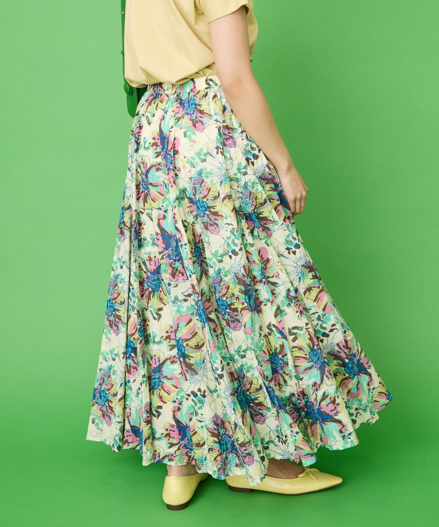 【INDUS luxury for JETSET SOLO PLUS】フラワープリントフレアスカート