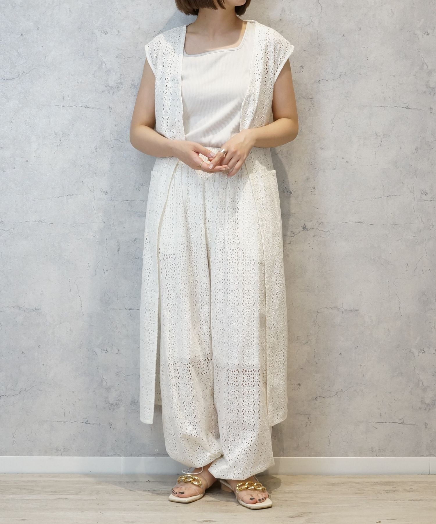 【INDUS luxury for JETSET SOLO PLUS】カットワークレースドロストヘムパンツ