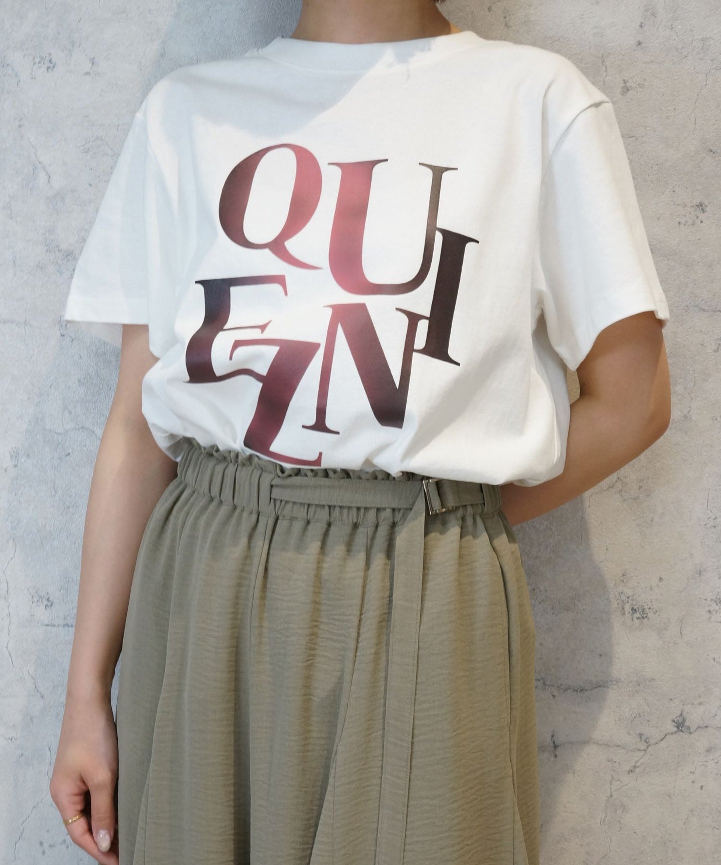 【FONT LAB】温感プリントロゴTシャツ