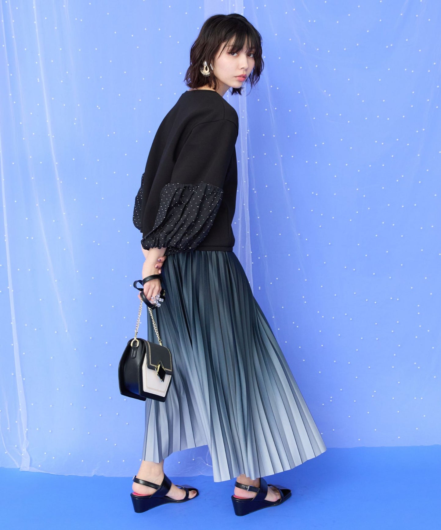 【JETSET SOLO PLUS】シャイニーストーンボリュームスリーブカットソー