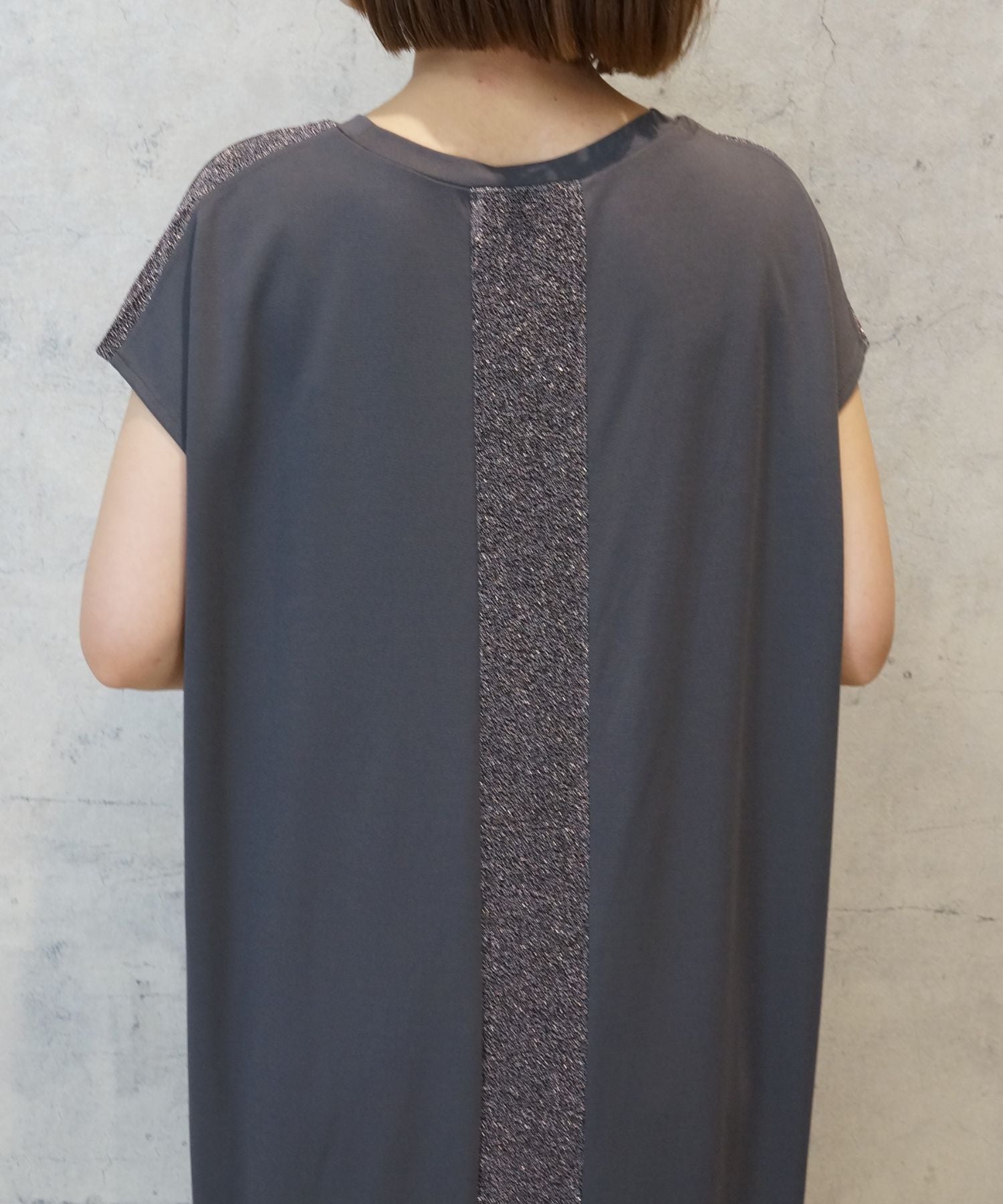 【FONT LAB】バックラメラインカットワンピース