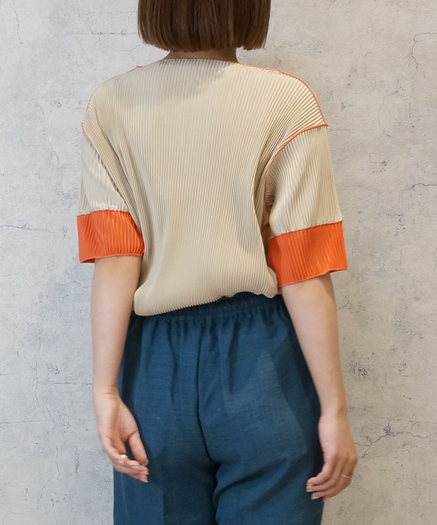 【FONT LAB】プリーツバイカラースリーブカットソー