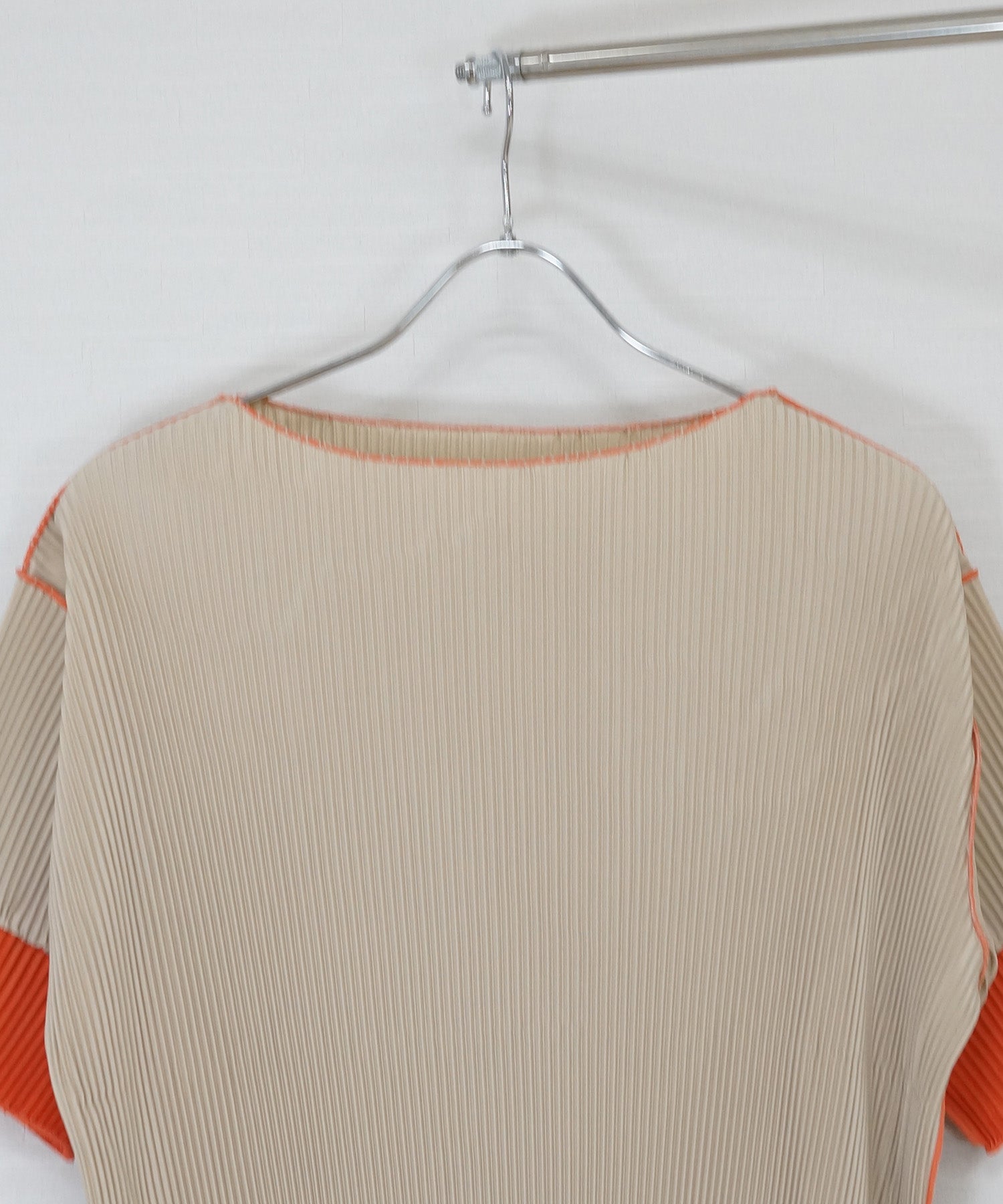 【FONT LAB】プリーツバイカラースリーブカットソー