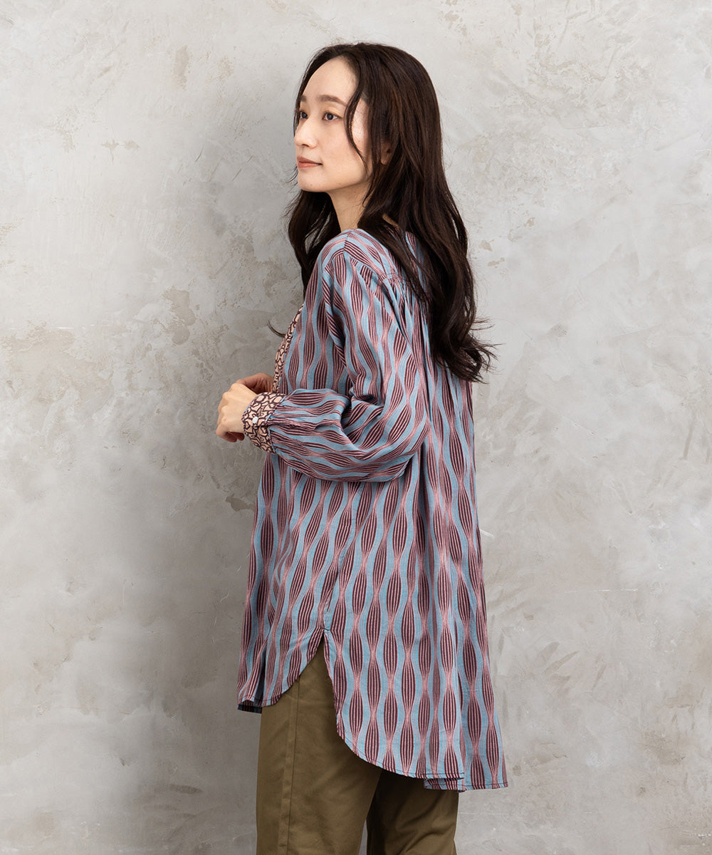 INDESIGN MIXプリントバンドカラーブラウス