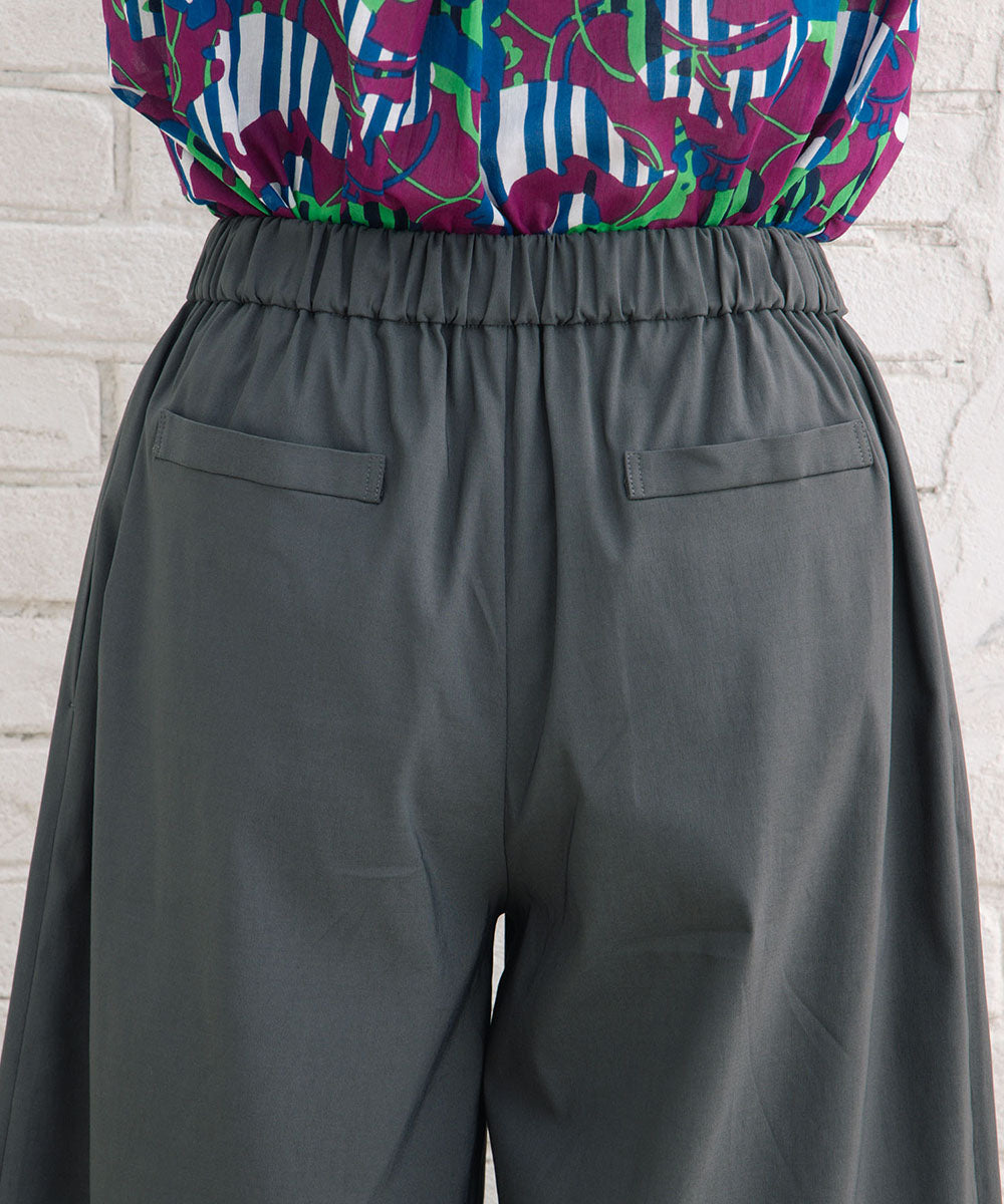 ドライハイテンションタックワイドパンツ