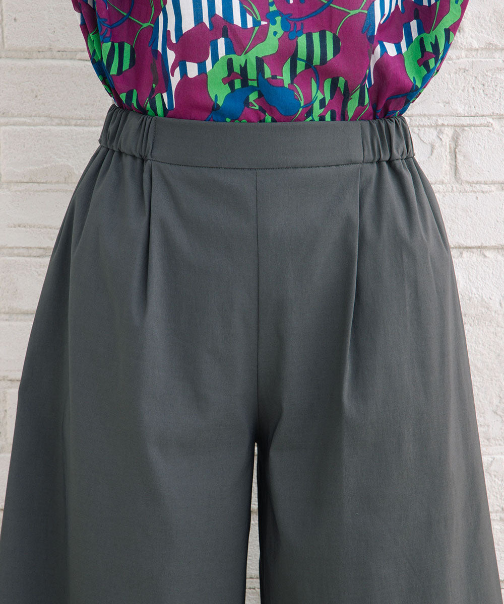 ドライハイテンションタックワイドパンツ