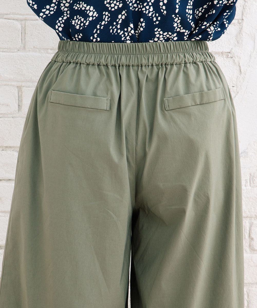 ドライ×ライトハイテンション8分丈ワイドパンツ