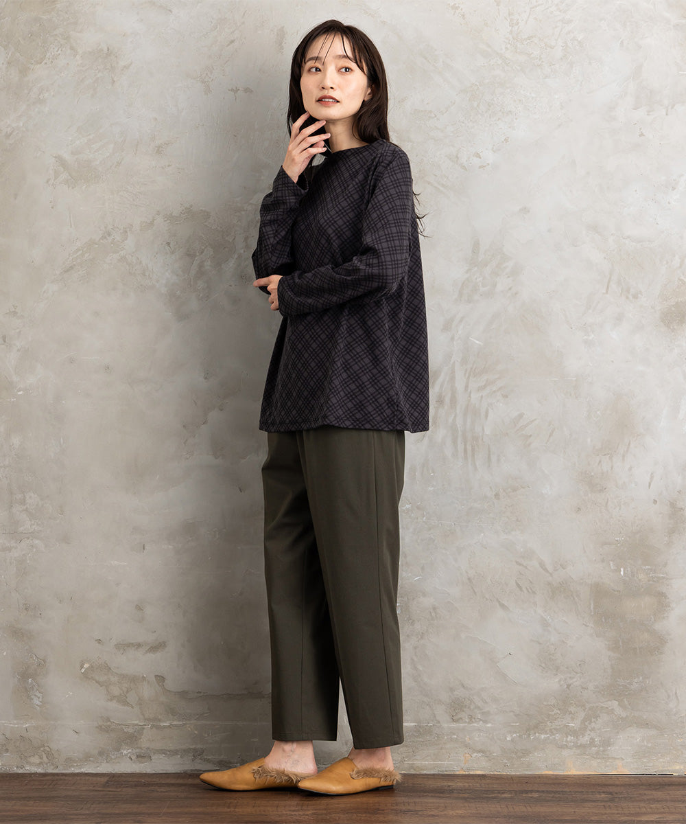 21号(6L~) トロピカルウールセンタープレステーパードパンツ