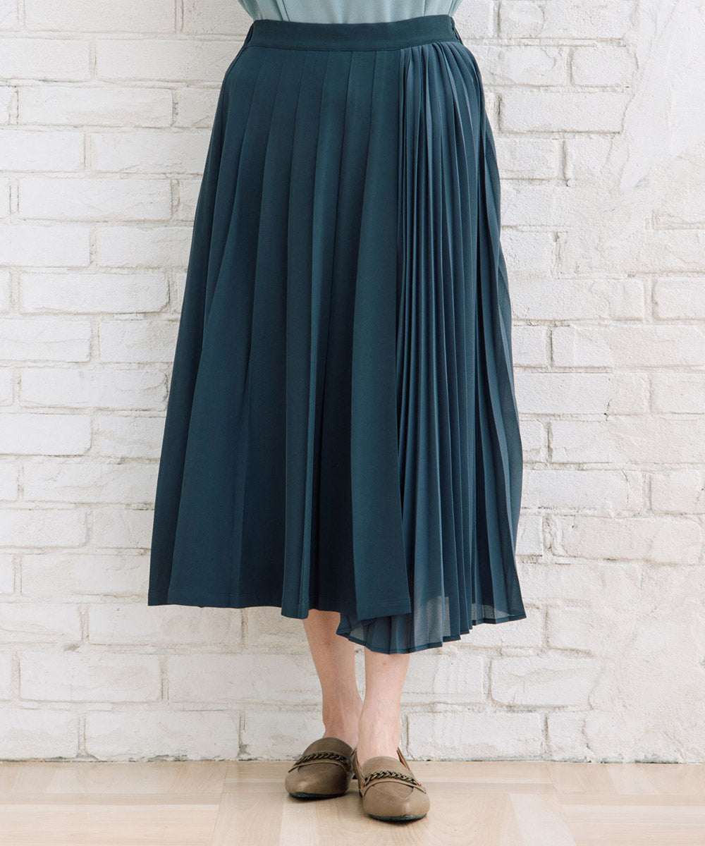 アシメプリーツスカート