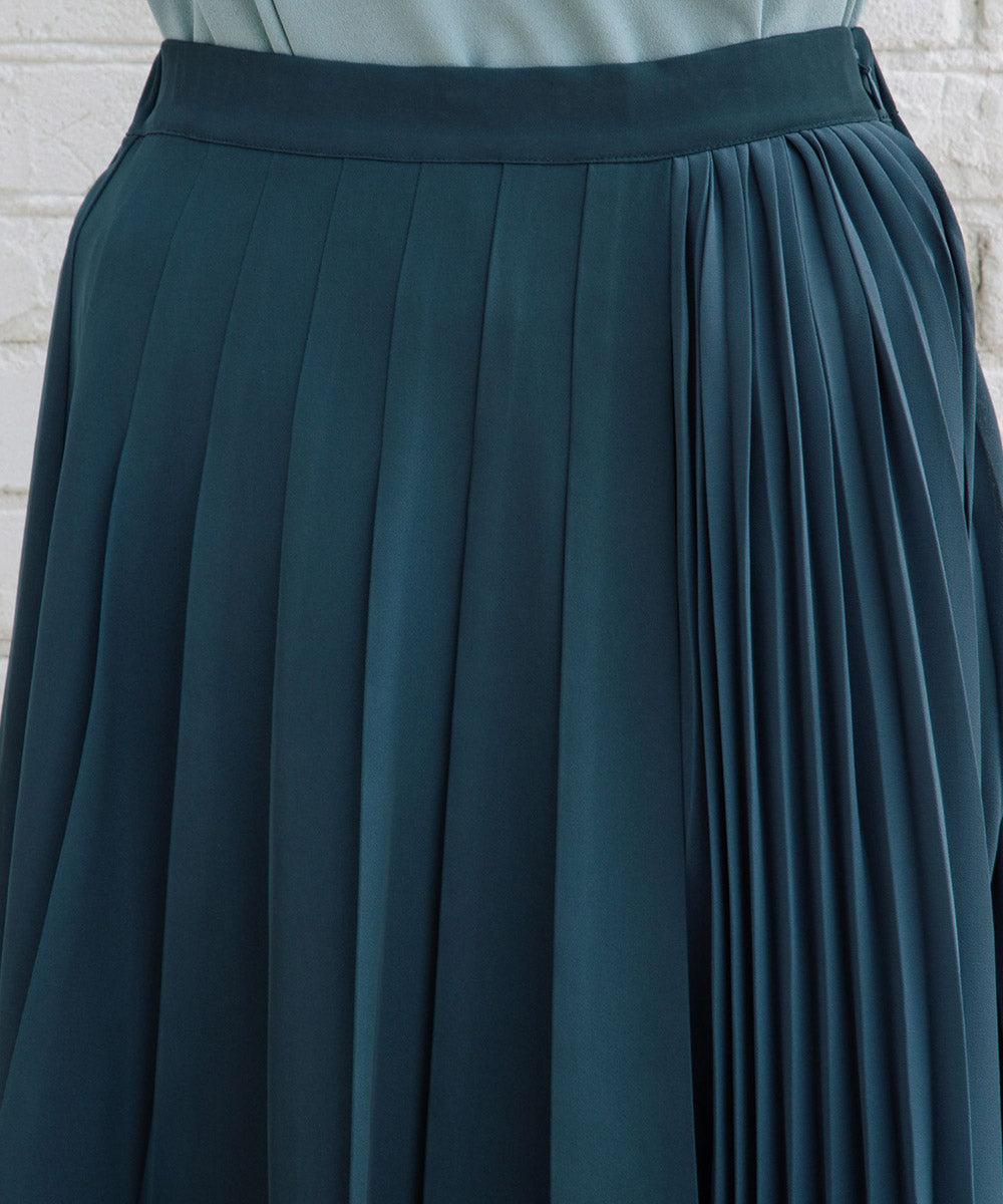 アシメプリーツスカート