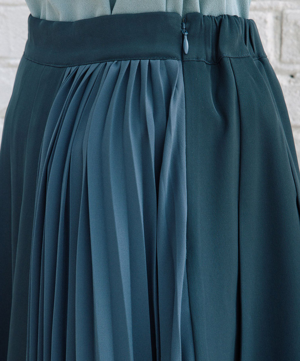 アシメプリーツスカート