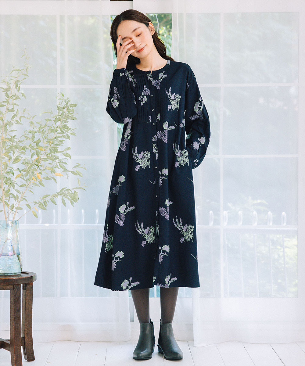 21号(6L~) INDESIGN フラワープリントピンタックワンピース