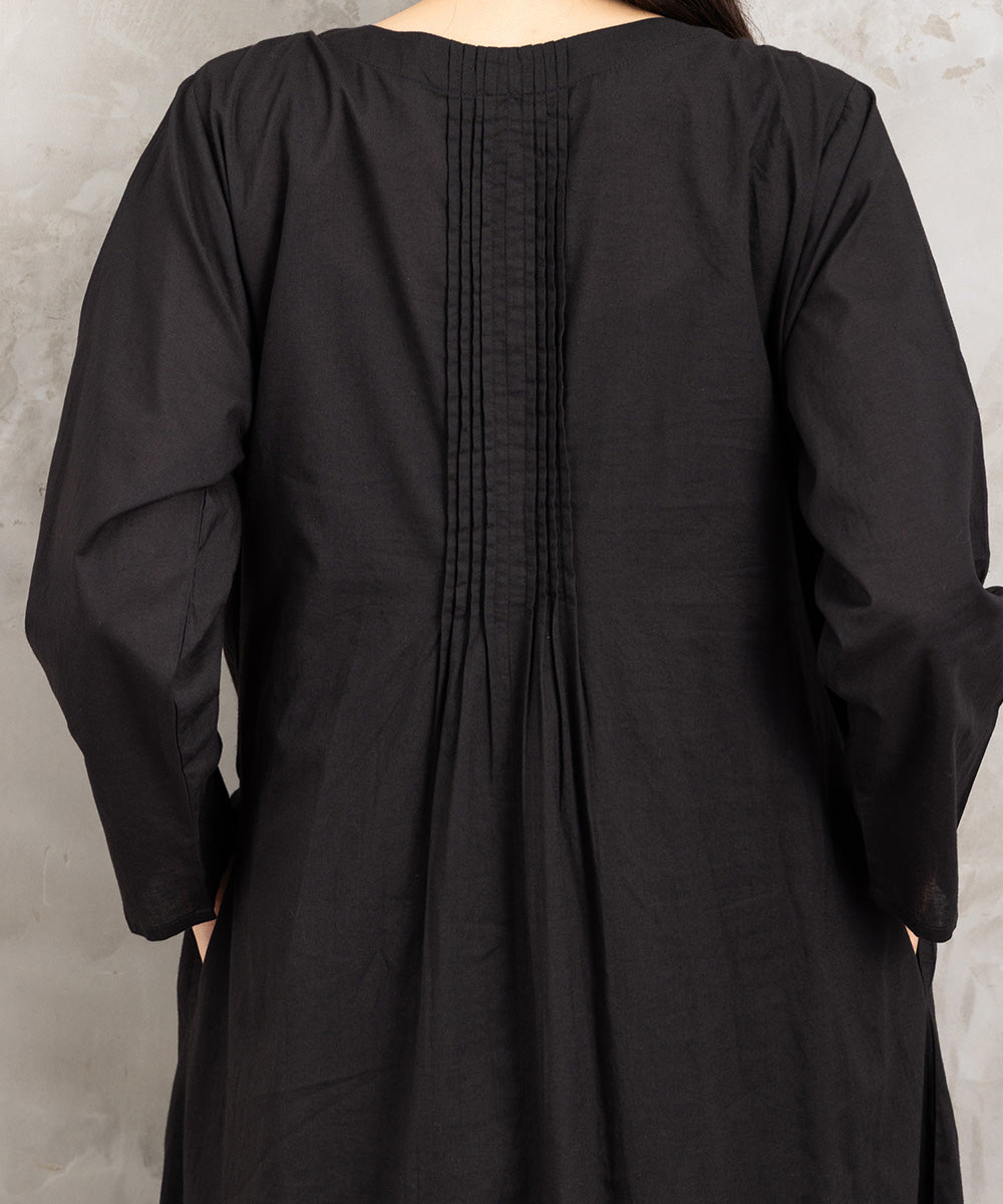 INDESIGN ビーズラインピンタックワンピース