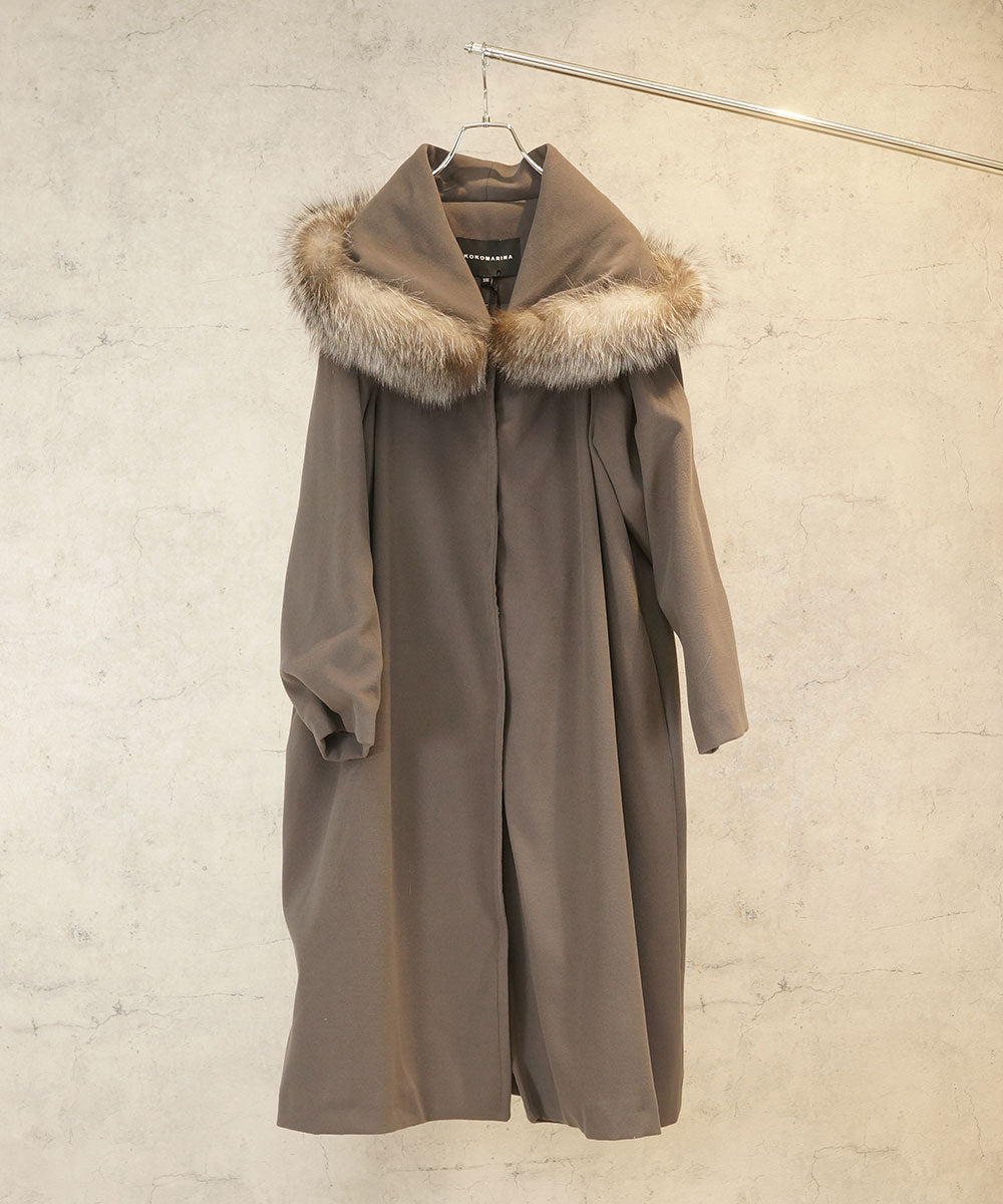 21号(6L~) KOKOMARINA ファーフードロングコート