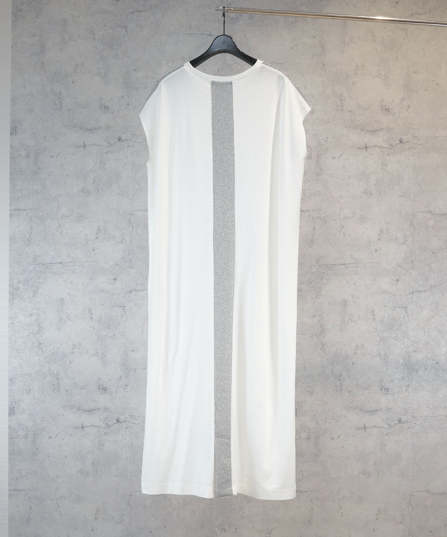 【FONT LAB】バックラメラインカットワンピース