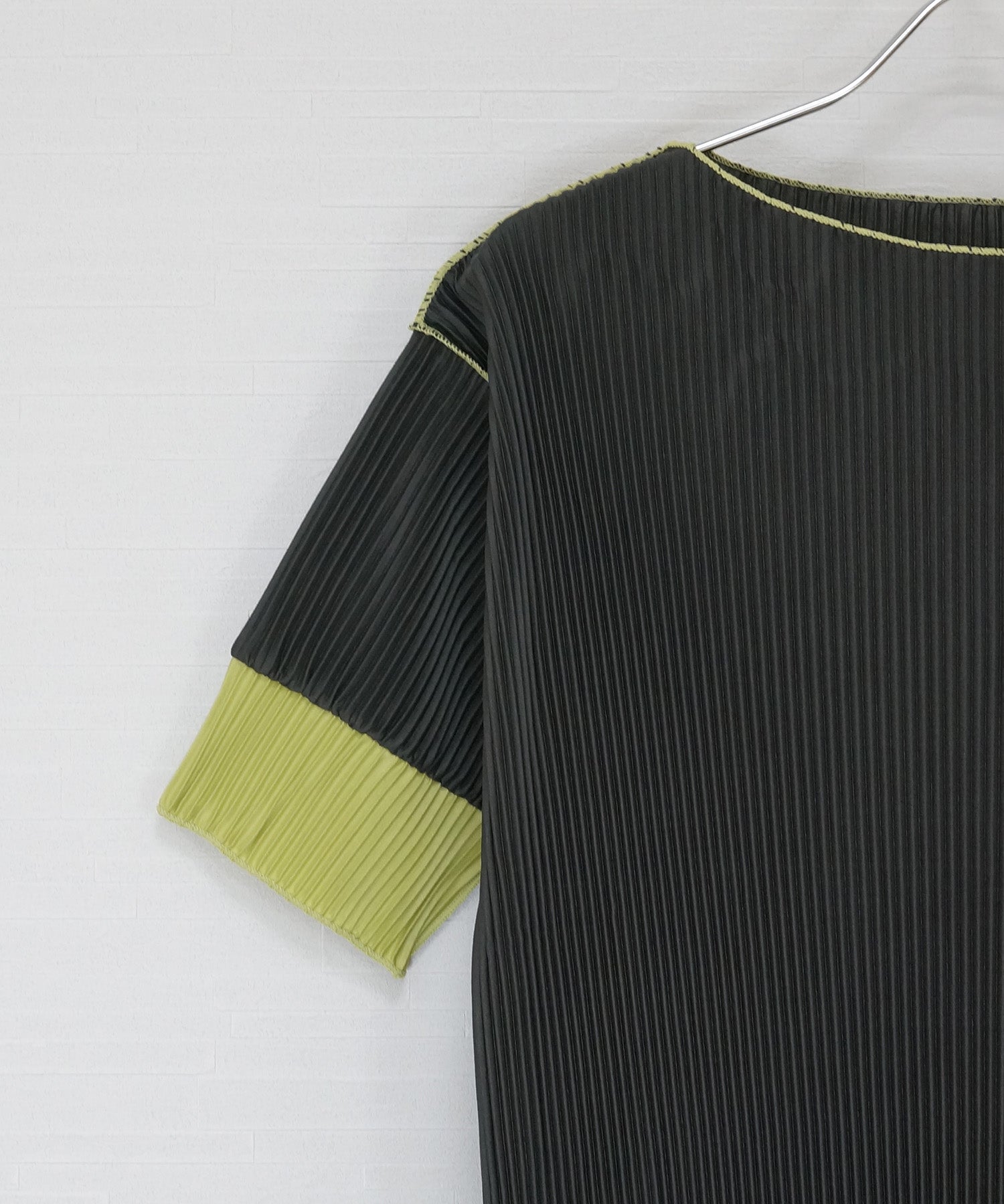 【FONT LAB】プリーツバイカラースリーブカットソー