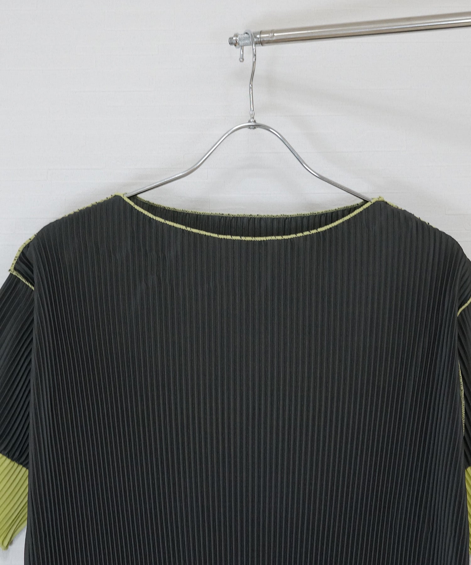 【FONT LAB】プリーツバイカラースリーブカットソー