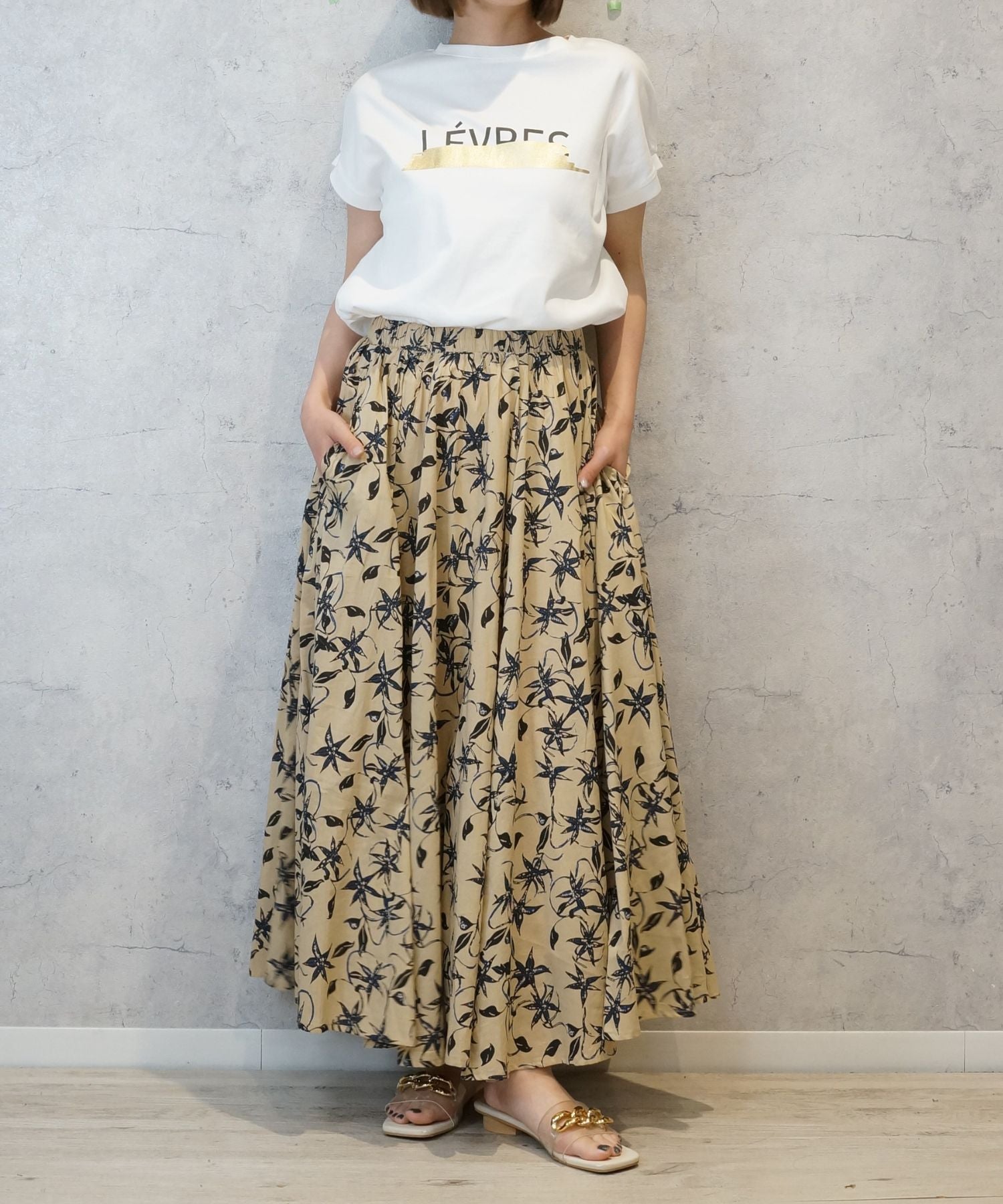 【INDUS luxury for JETSET SOLO PLUS】リーフプリントフレアスカート