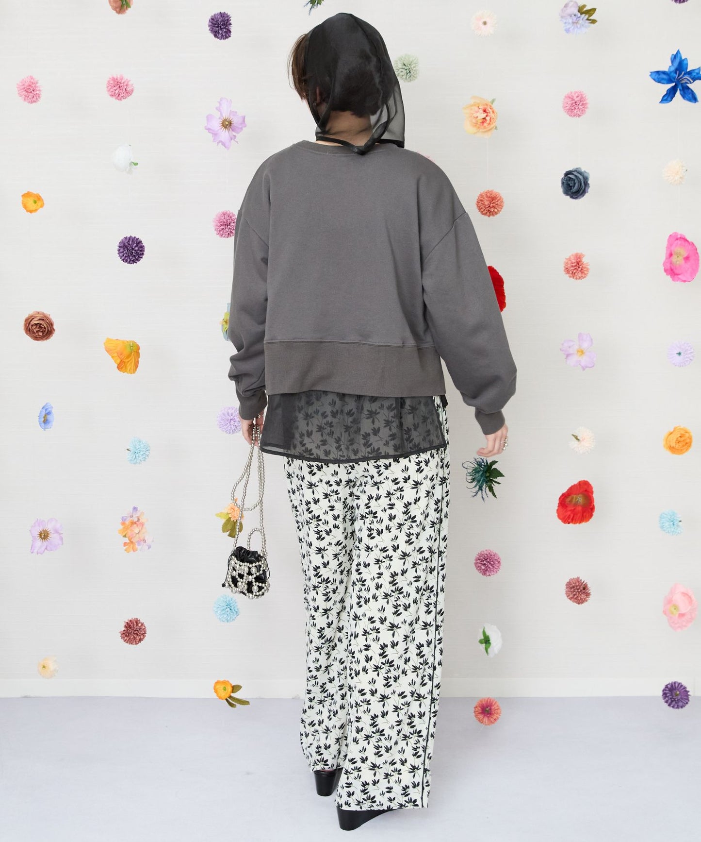 【FONT LAB】シルバースタッズロゴスウェット