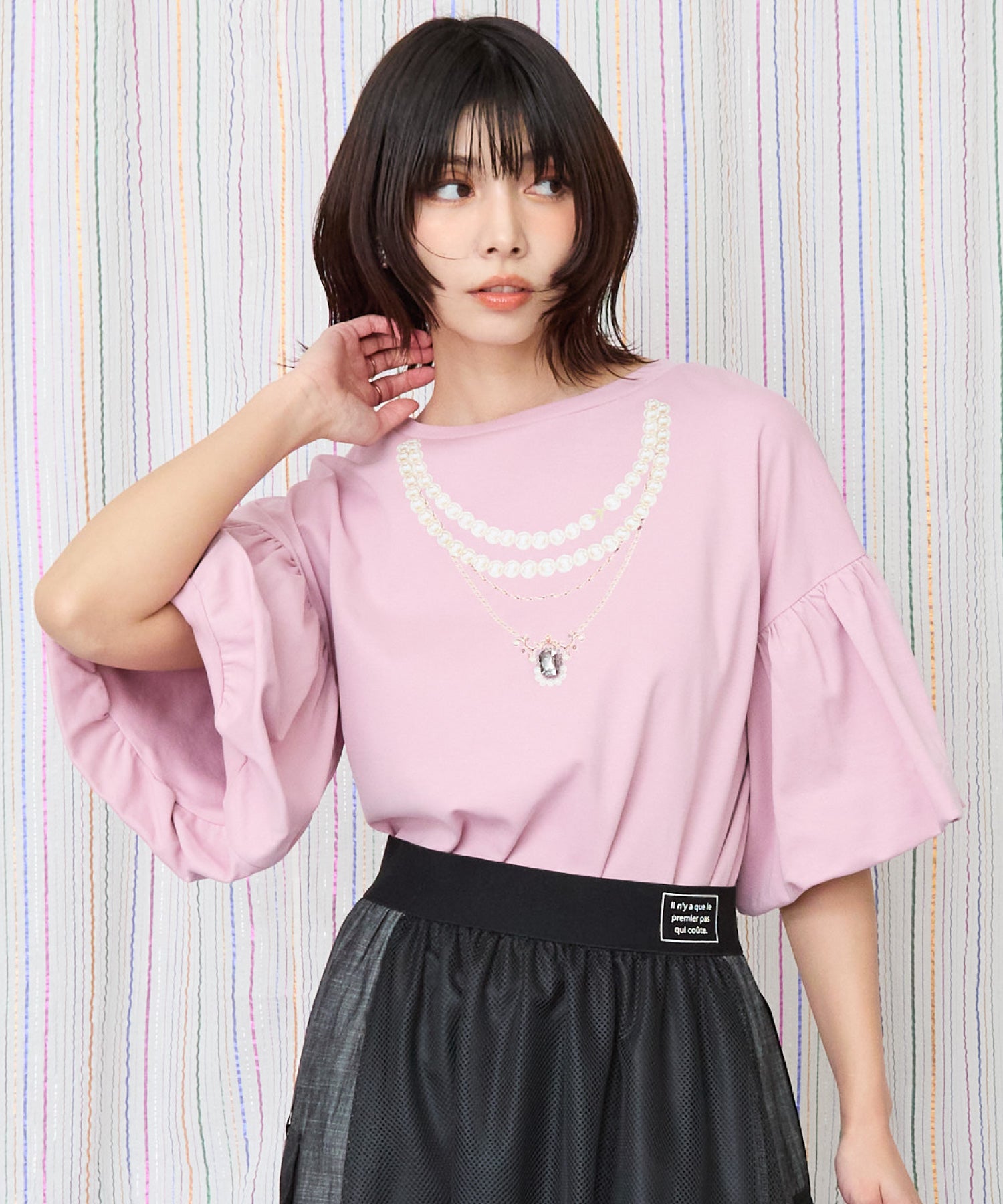 【JETSET SOLO PLUS】ネックレスプリントシルケットTシャツ