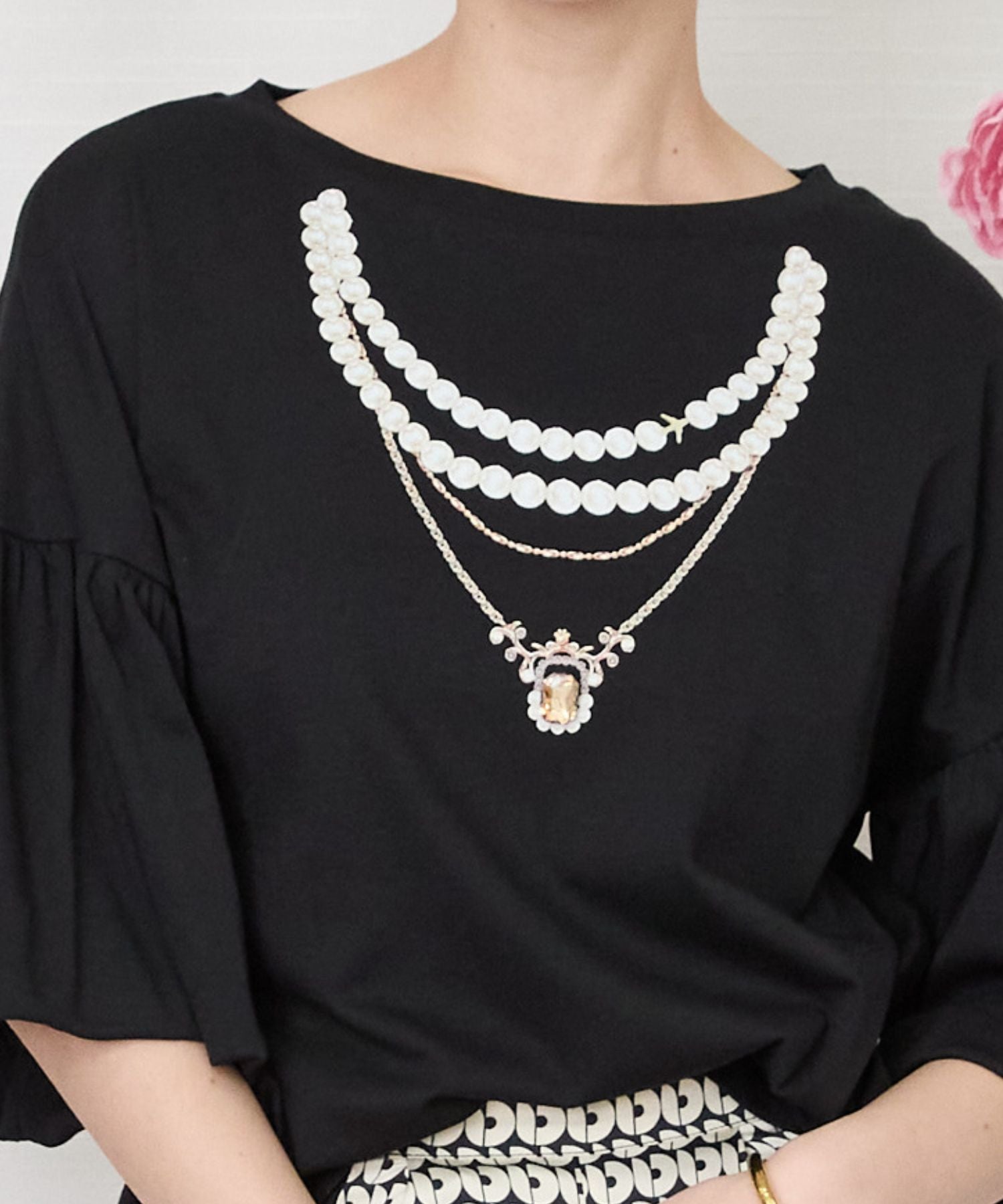 【JETSET SOLO PLUS】ネックレスプリントシルケットTシャツ