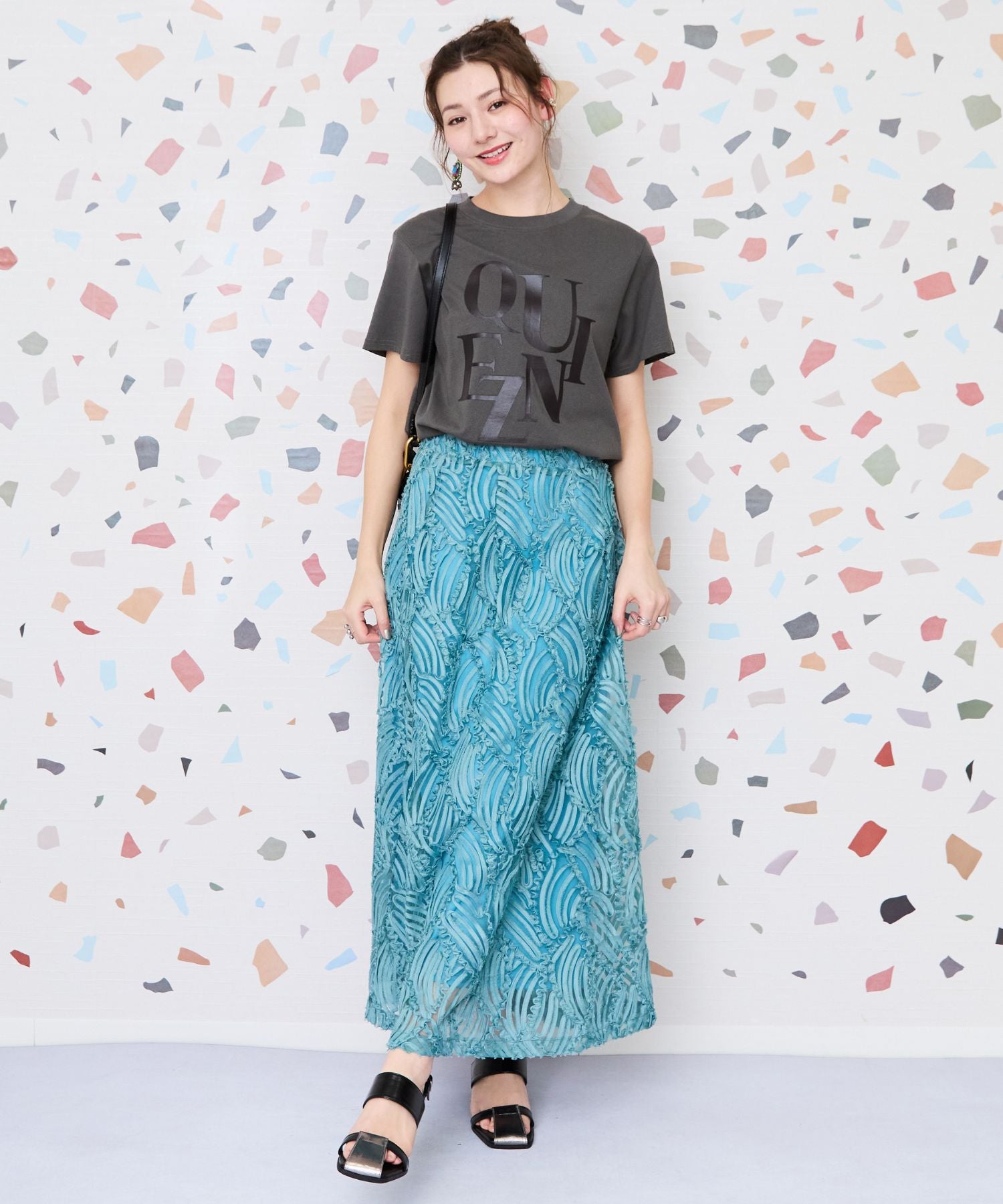 【FONT LAB】温感プリントロゴTシャツ