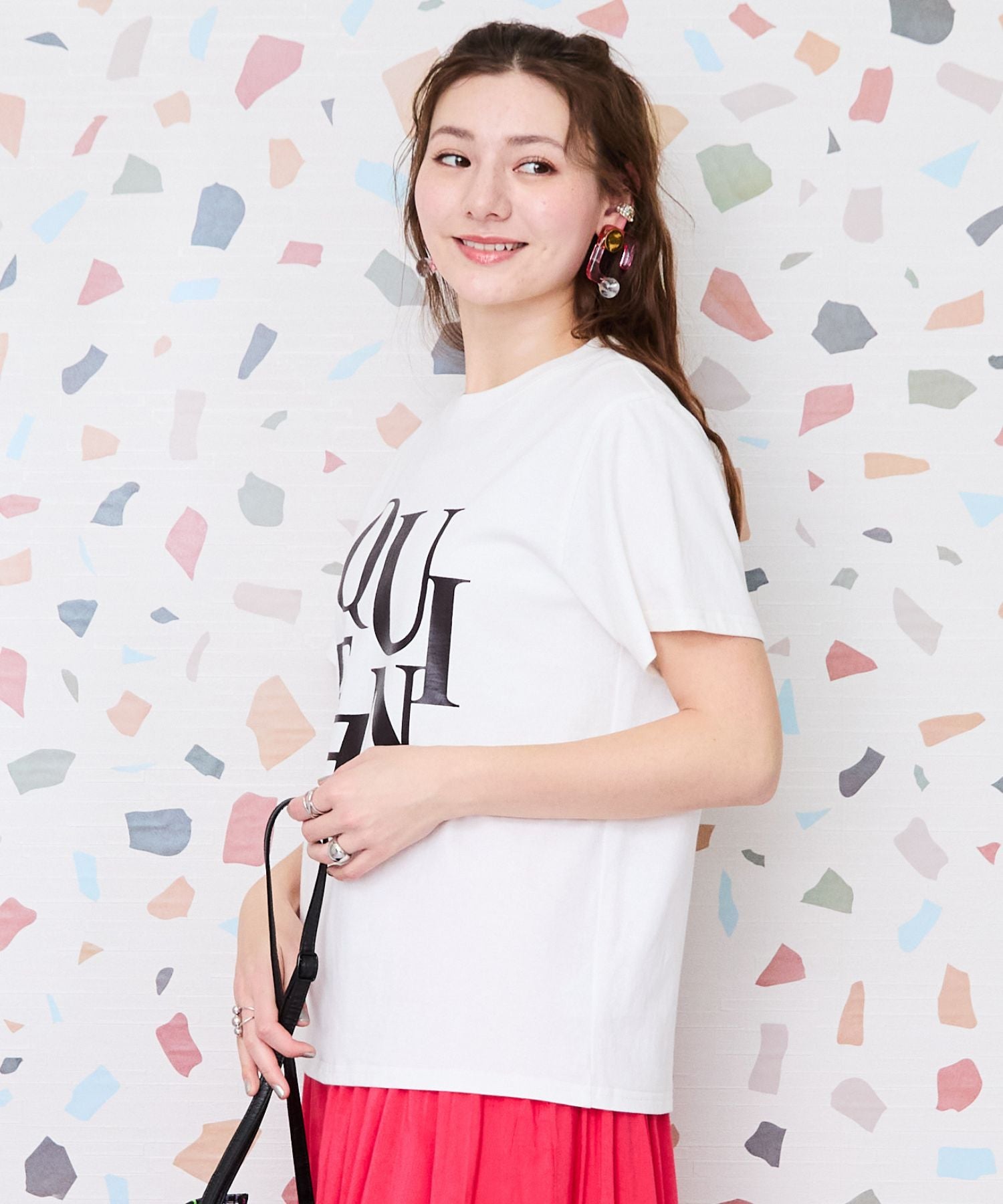 【FONT LAB】温感プリントロゴTシャツ