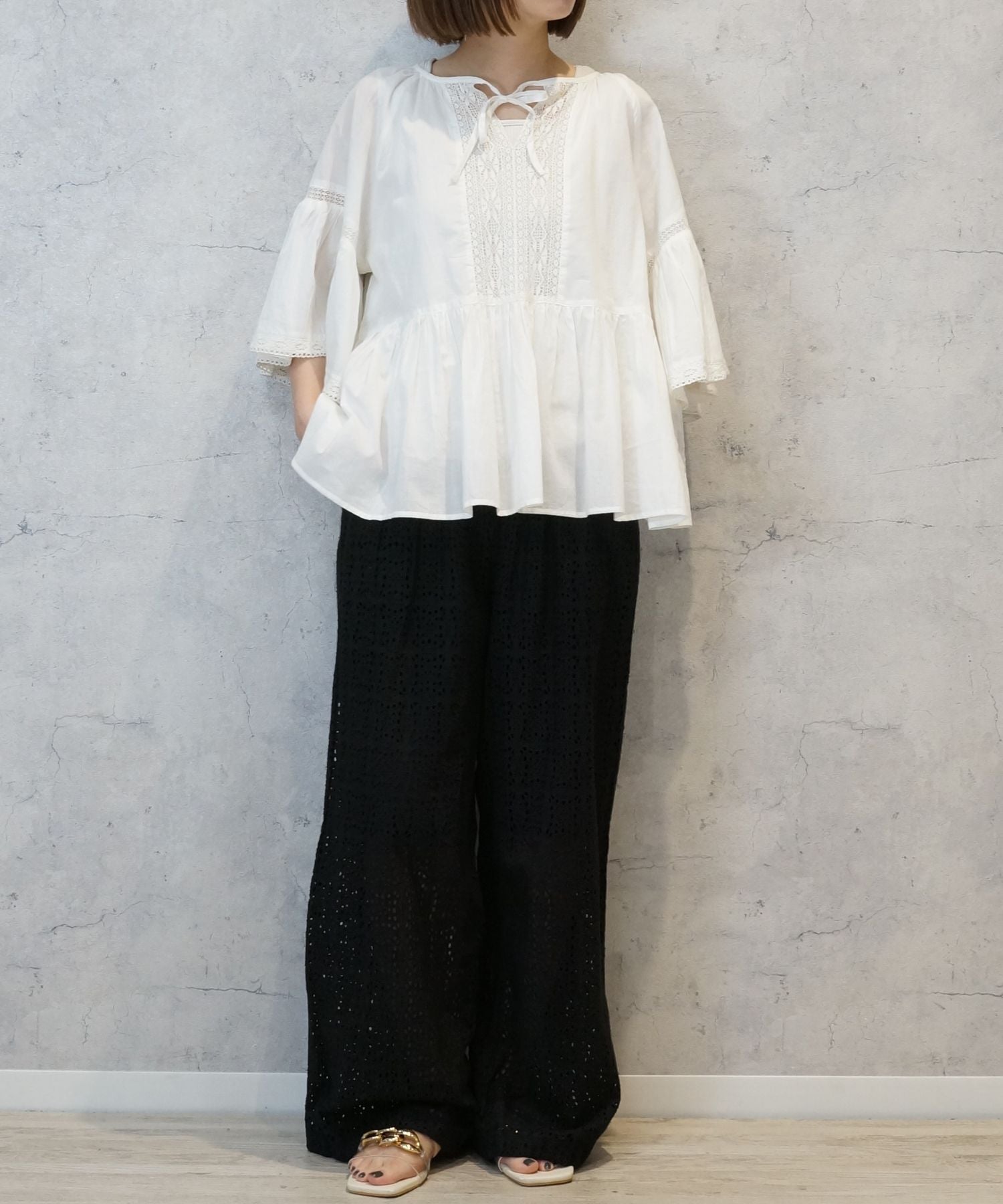 【INDUS luxury for JETSET SOLO PLUS】レースコンビフレアスリーブブラウス