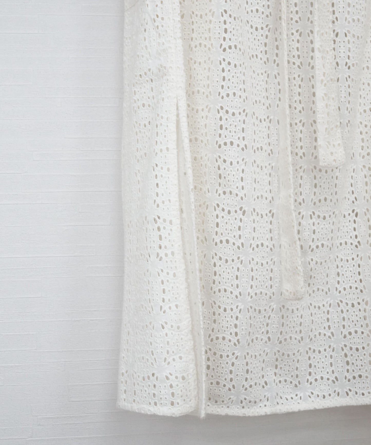 【INDUS luxury for JETSET SOLO PLUS】カットワークレースジレ