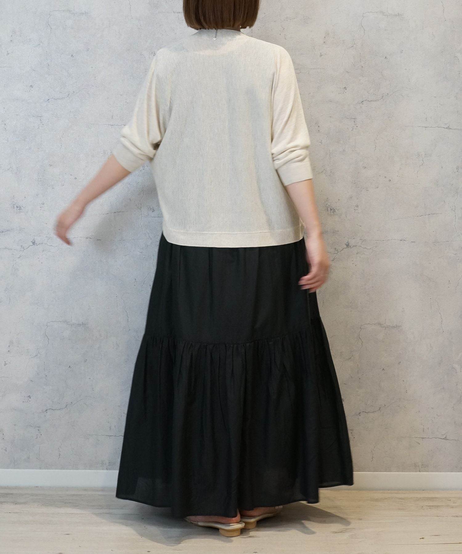 【JETSET SOLO PLUS】スパークリングナイロン清涼ボレロカーディガン