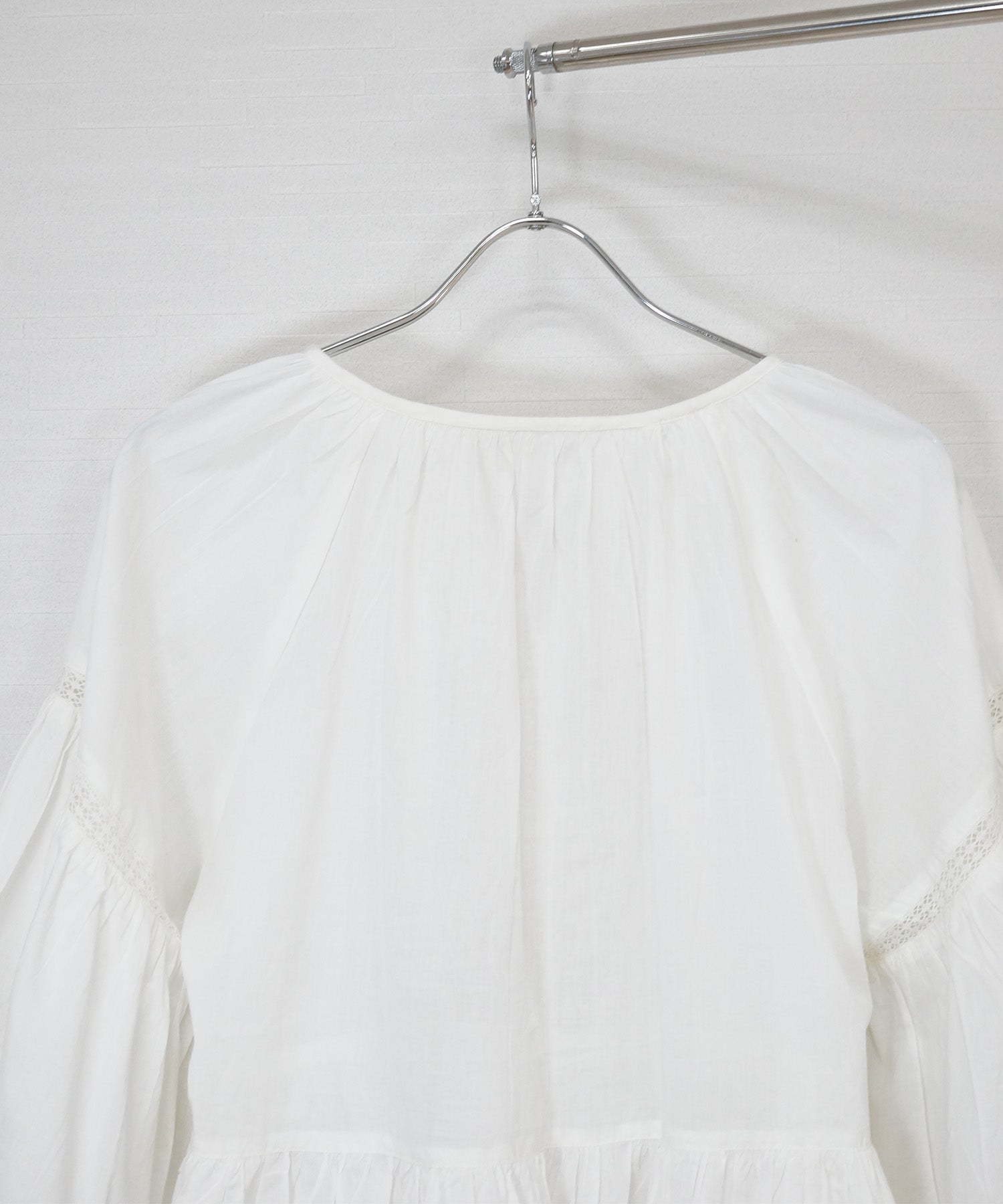 【INDUS luxury for JETSET SOLO PLUS】レースコンビフレアスリーブブラウス