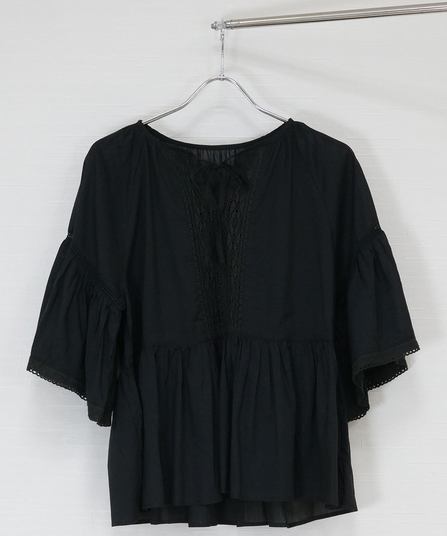 【INDUS luxury for JETSET SOLO PLUS】レースコンビフレアスリーブブラウス