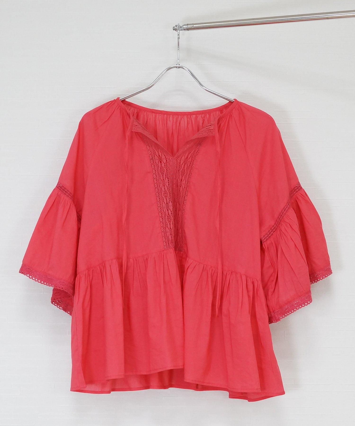 【INDUS luxury for JETSET SOLO PLUS】レースコンビフレアスリーブブラウス