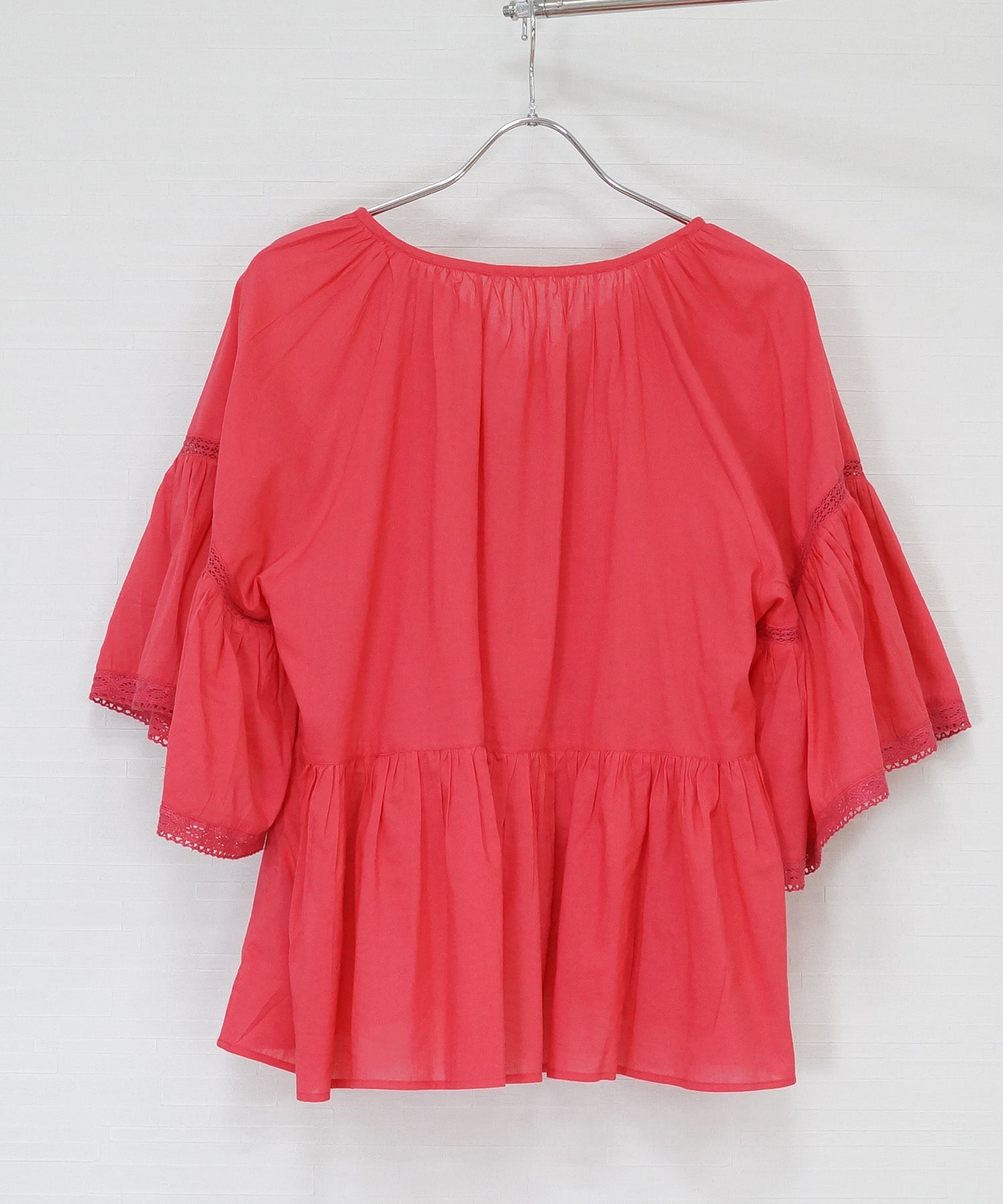 【INDUS luxury for JETSET SOLO PLUS】レースコンビフレアスリーブブラウス