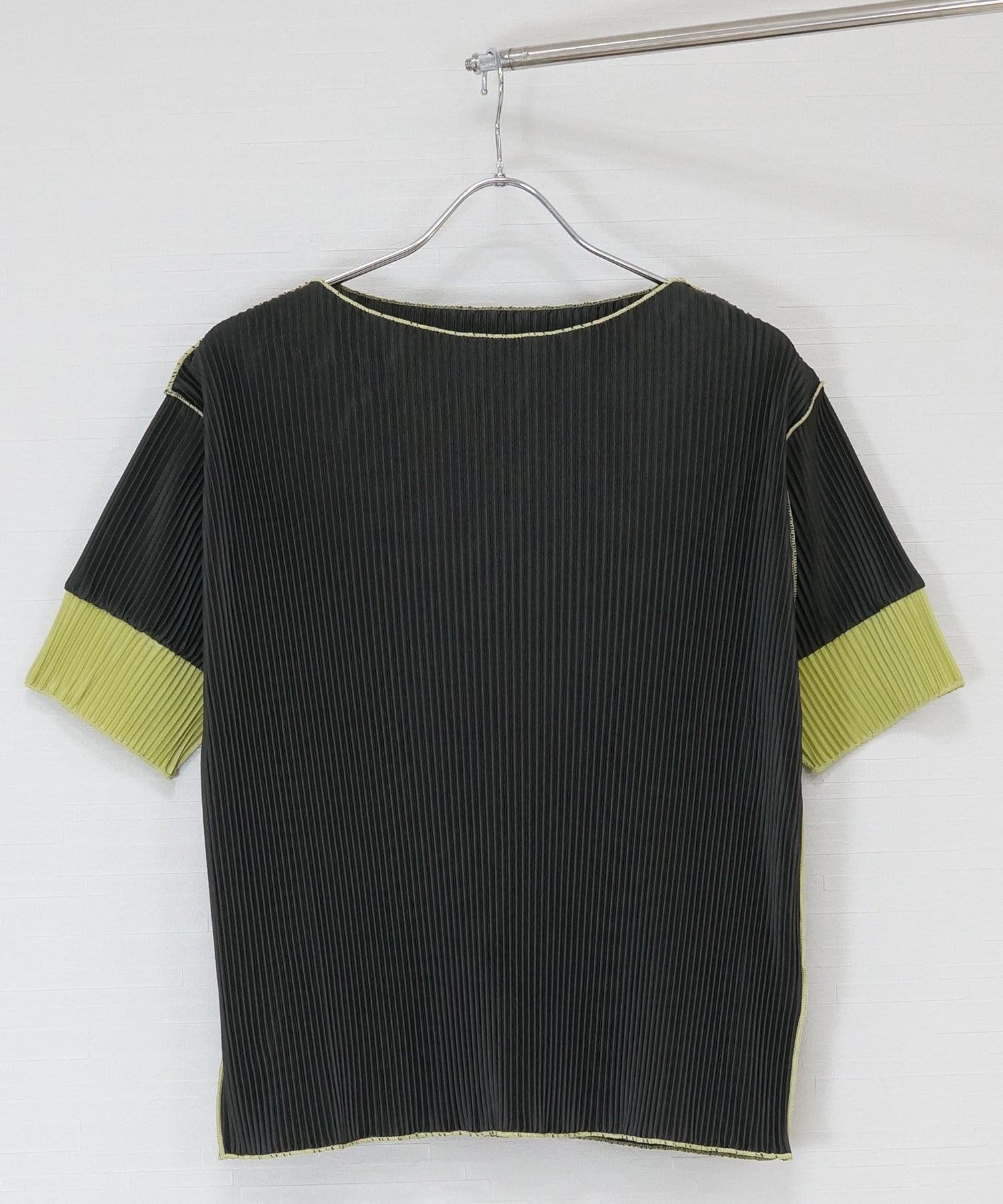 【FONT LAB】プリーツバイカラースリーブカットソー
