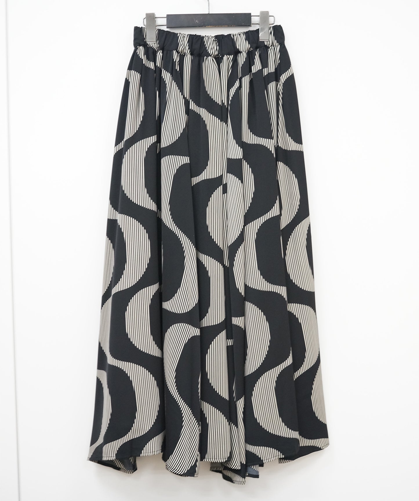 14-1901【JETSET SOLO PLUS】【周年】ウエーブストライプボリュームスカート