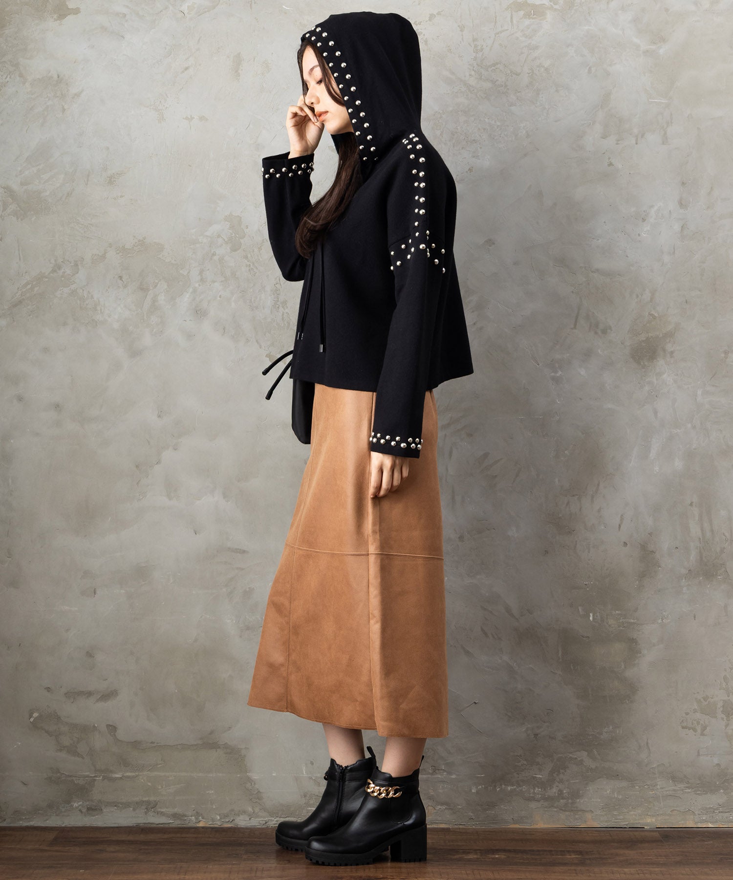 51-5675【BSB】スタッズデザインパーカ