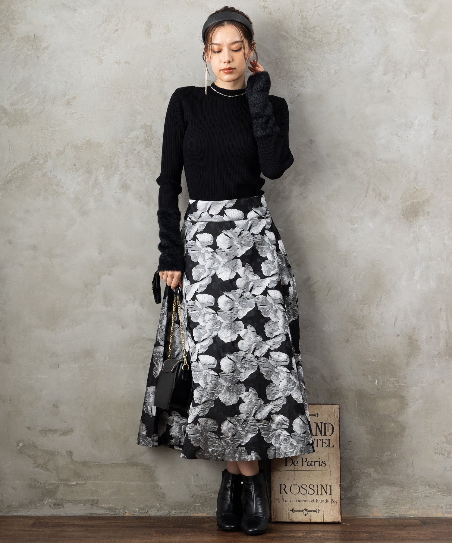 51-5671【FONT LAB】ランダムリブ×ラメシャギースリーブニット