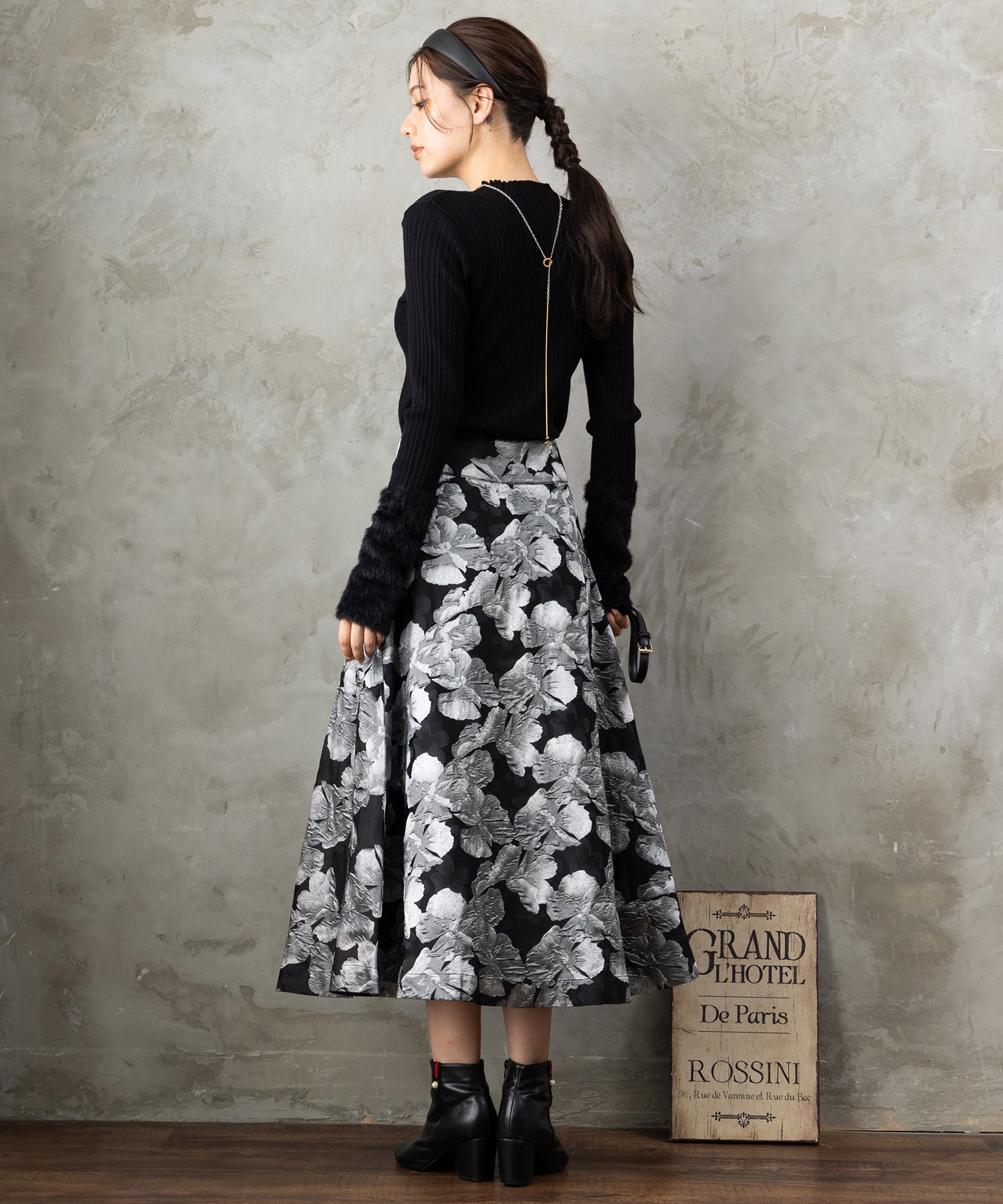 51-5671【FONT LAB】ランダムリブ×ラメシャギースリーブニット